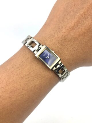 GUESS BANGLE TANK BLUE DIAL