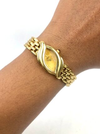 BEAUTIFUL SEIKO LADIES QUARTZ MULTIGONAL CASE
