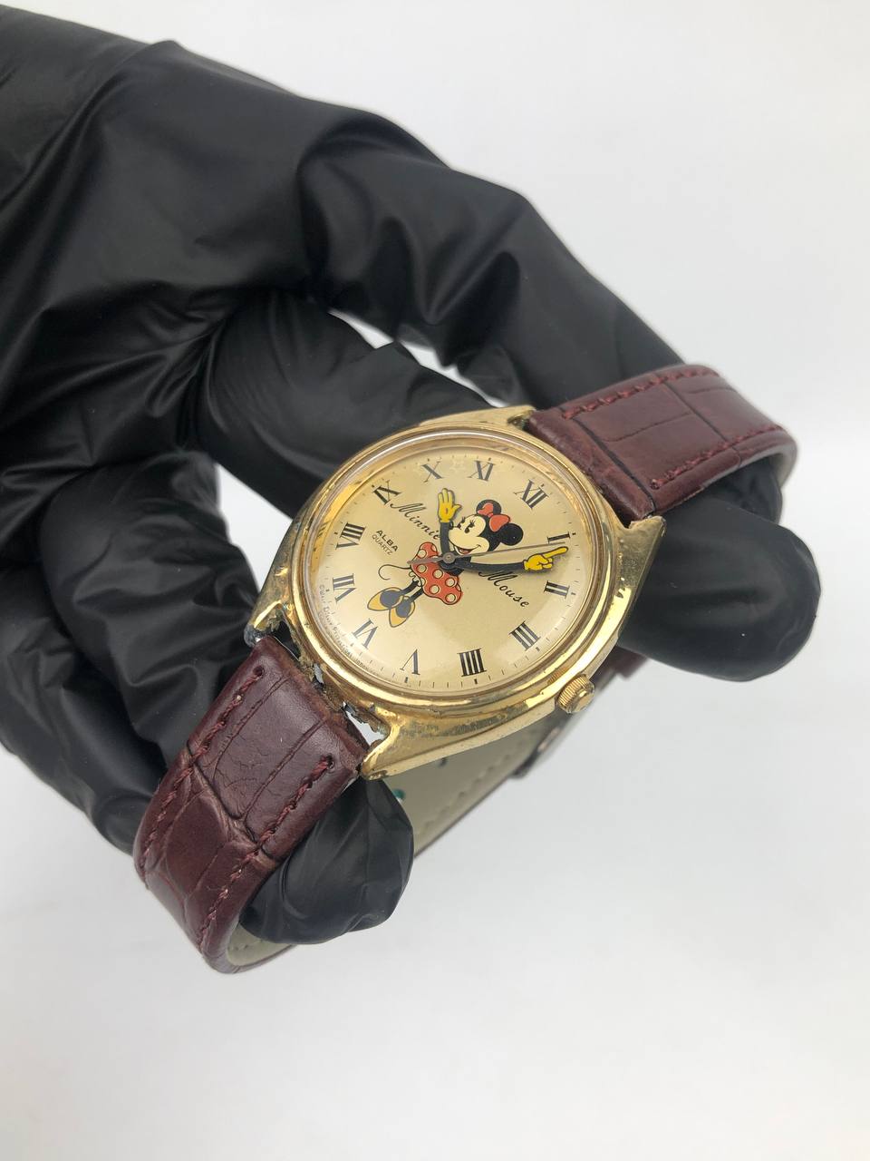 CHARACTER WATCH ALBA MINNIE ROMAN DIAL - Gambar 3