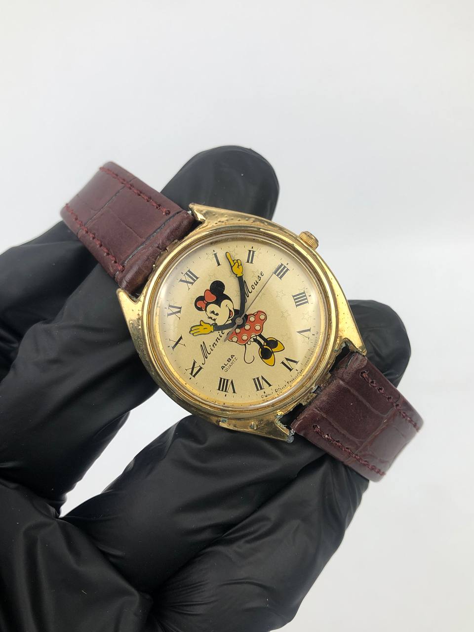 CHARACTER WATCH ALBA MINNIE ROMAN DIAL - Gambar 4