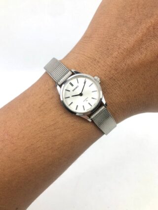 SEIKO CHARIOT LADIES 2220 SIMPLE DIAL
