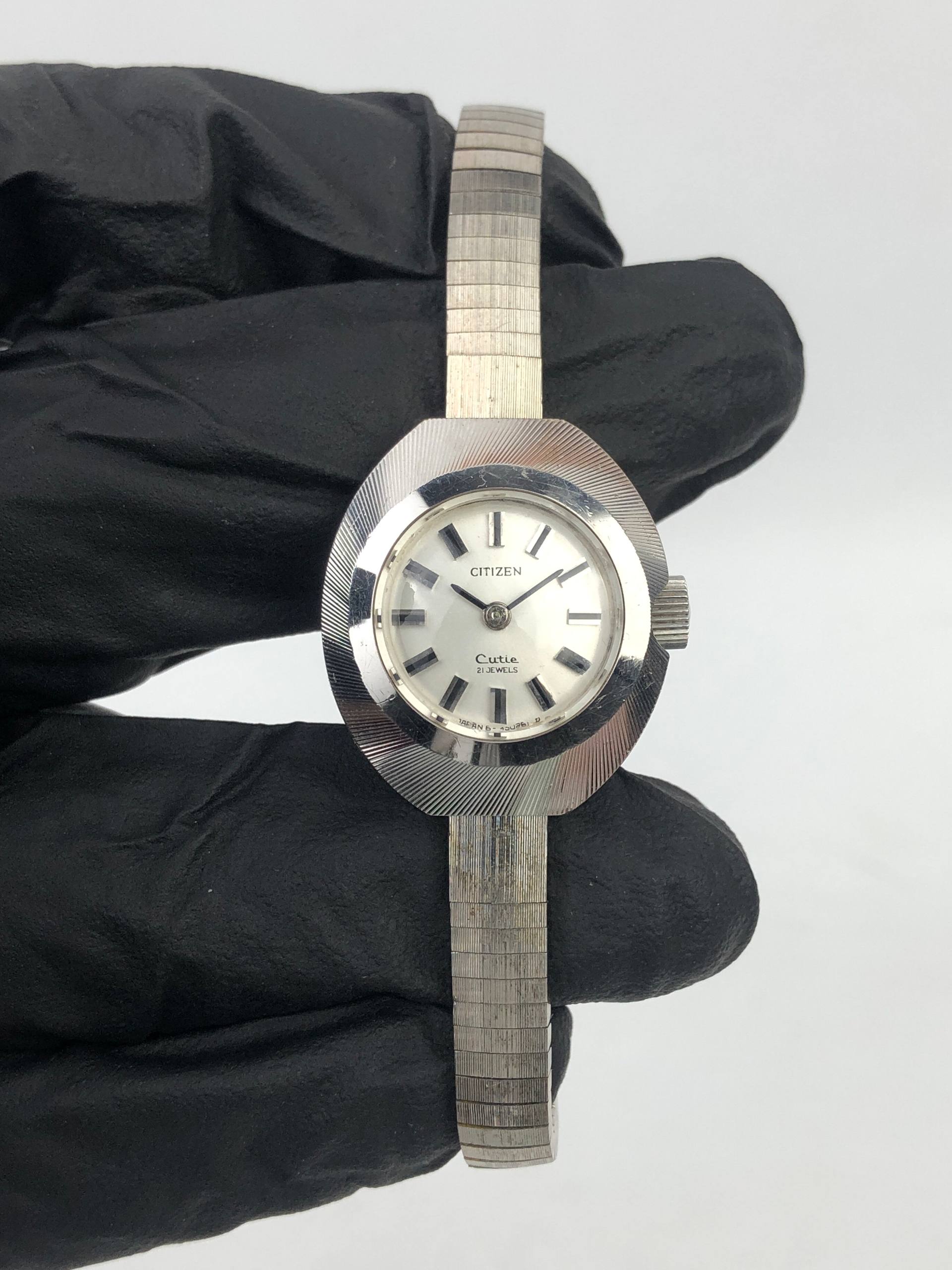 CITIZEN CUTTIE BANGLE WHITE GOLD PLATED - Gambar 2