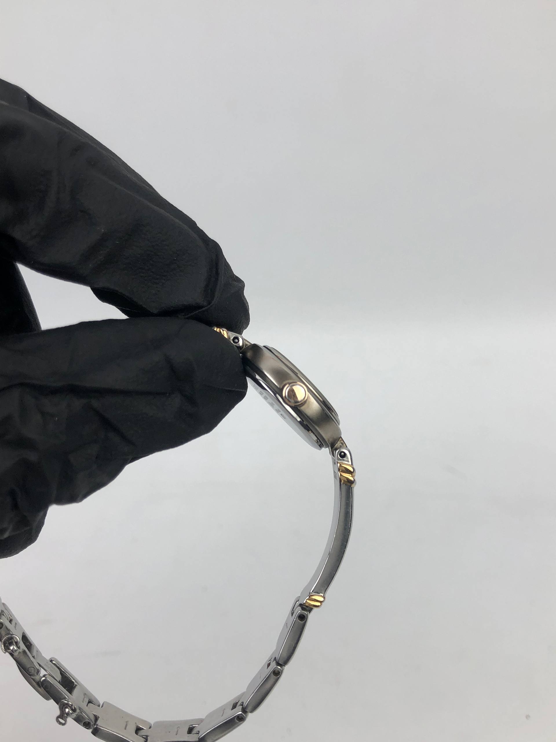 BEAUTIFUL ALBA BANGLE QUARTZ TWOTONE - Gambar 5