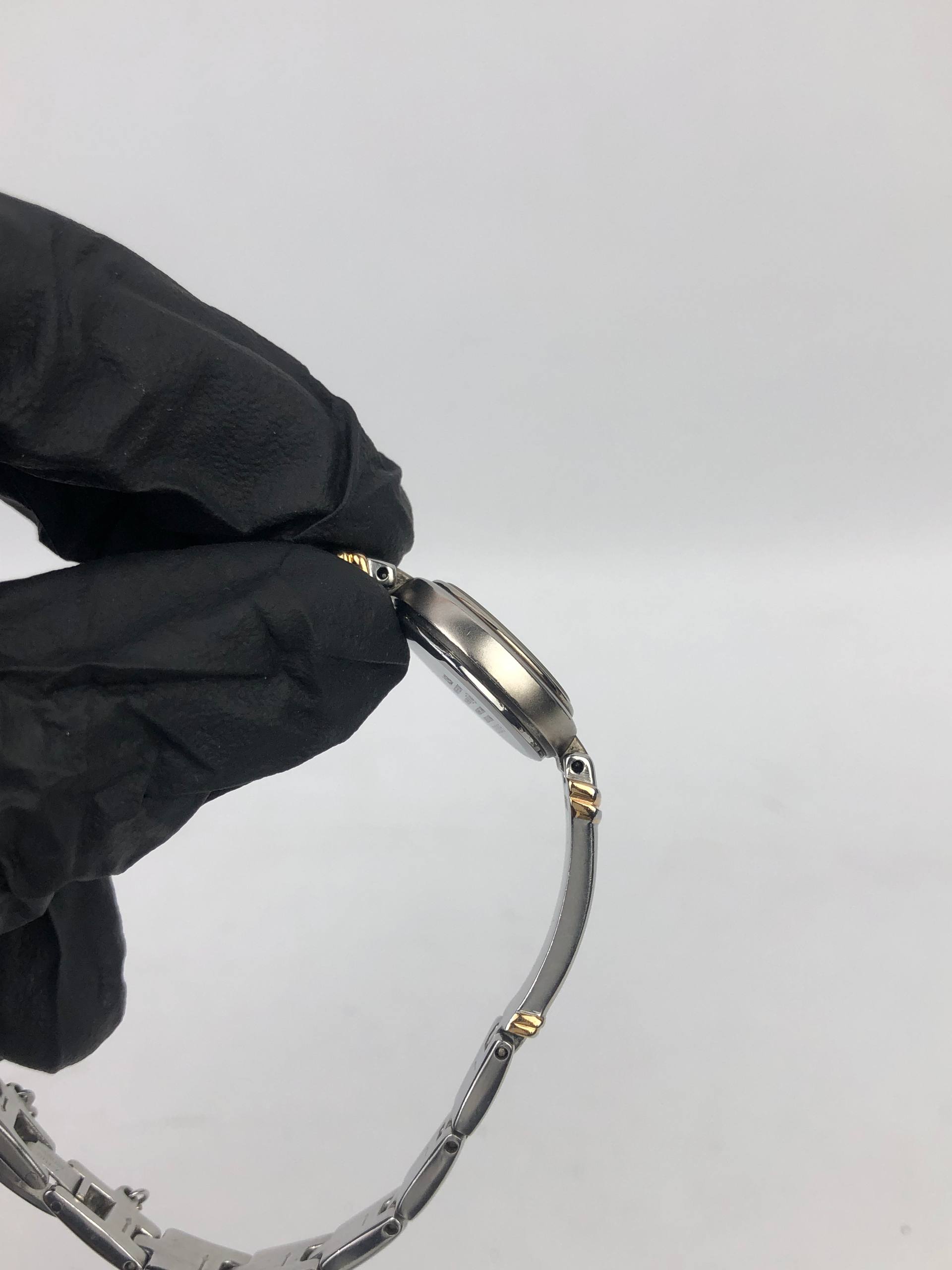 BEAUTIFUL ALBA BANGLE QUARTZ TWOTONE - Gambar 6