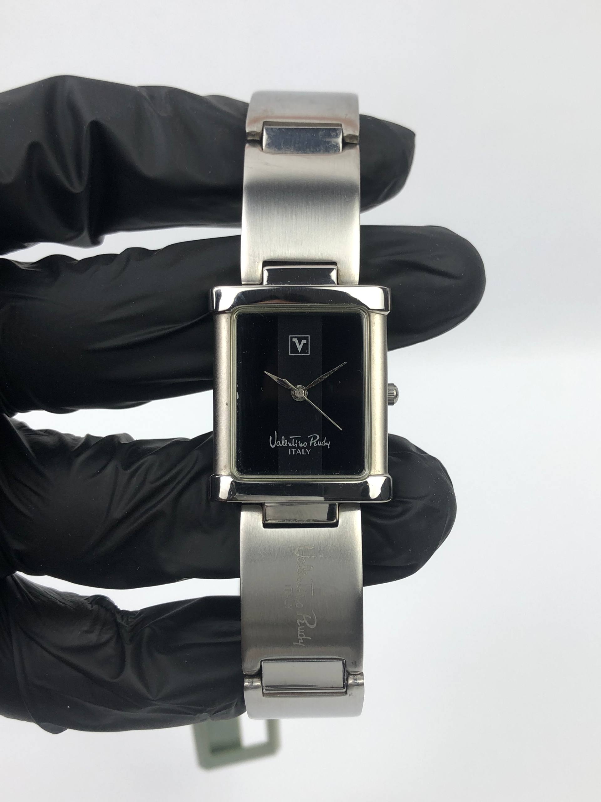 VALENTINO RUDY ITALY QUARTZ RECTANGULAR BLACK DIAL STAINLESS STEEL - Gambar 3