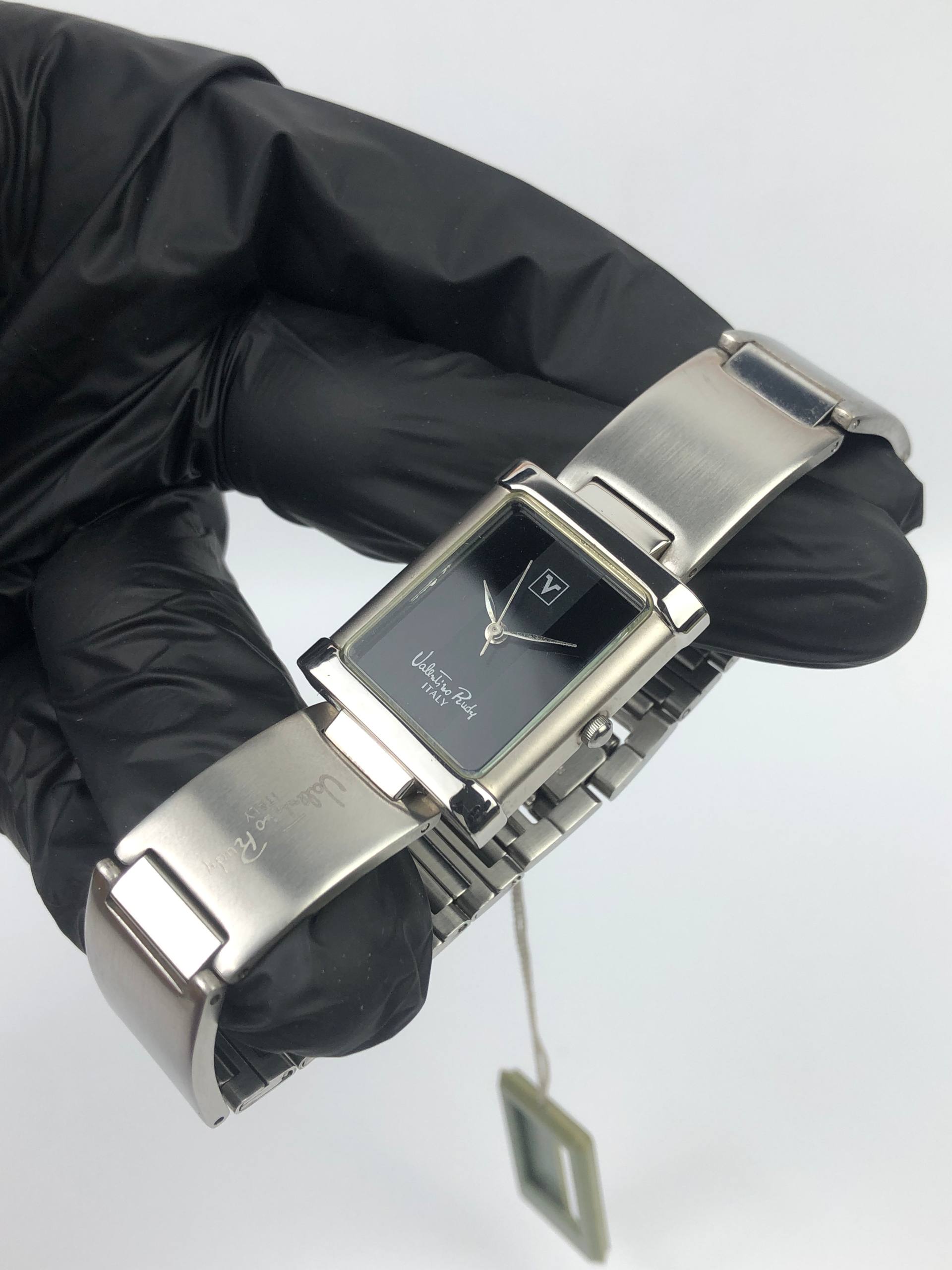 VALENTINO RUDY ITALY QUARTZ RECTANGULAR BLACK DIAL STAINLESS STEEL - Gambar 4