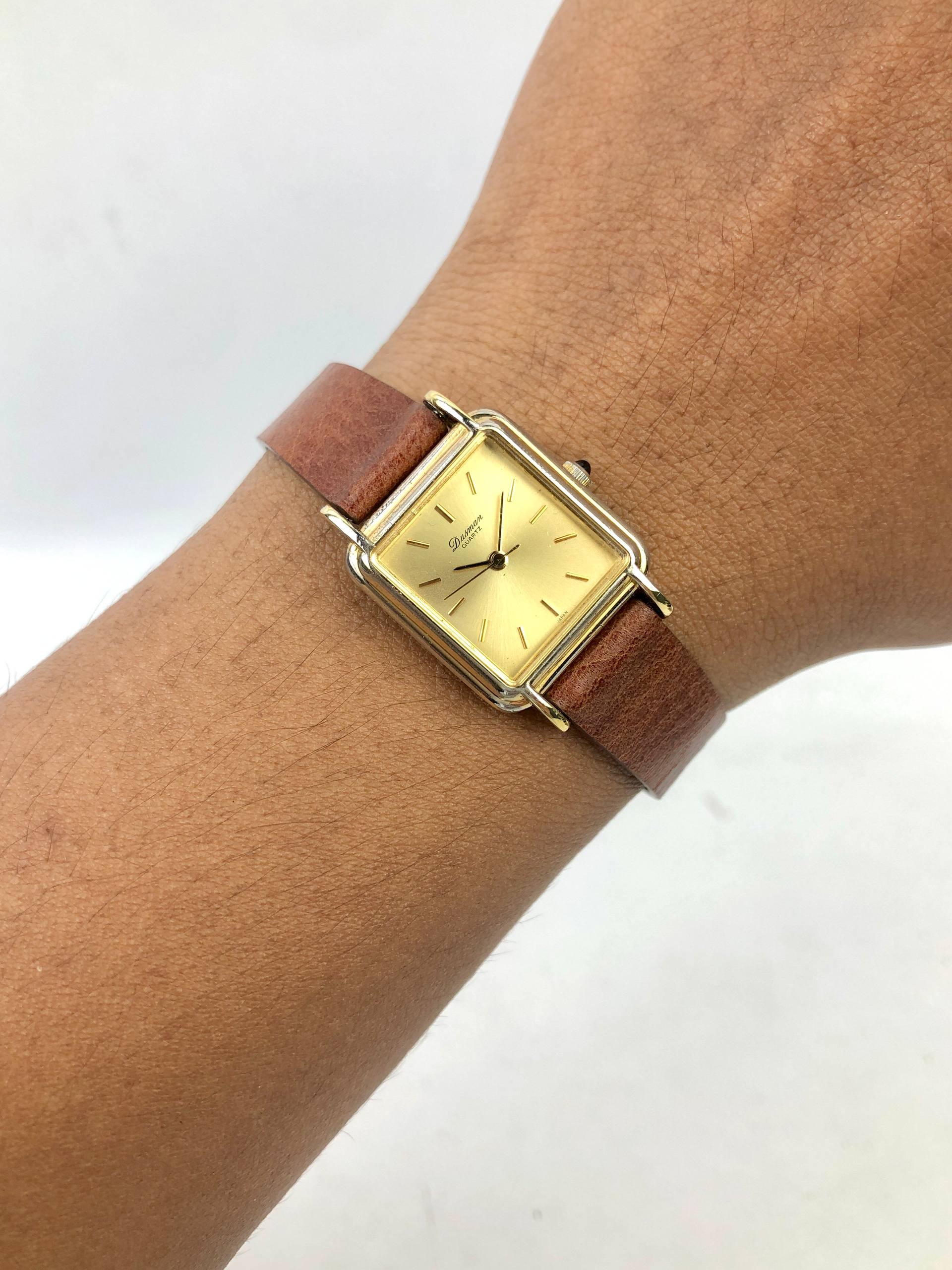 LADIES WATCH DUSMON QUARTZ JAPAN