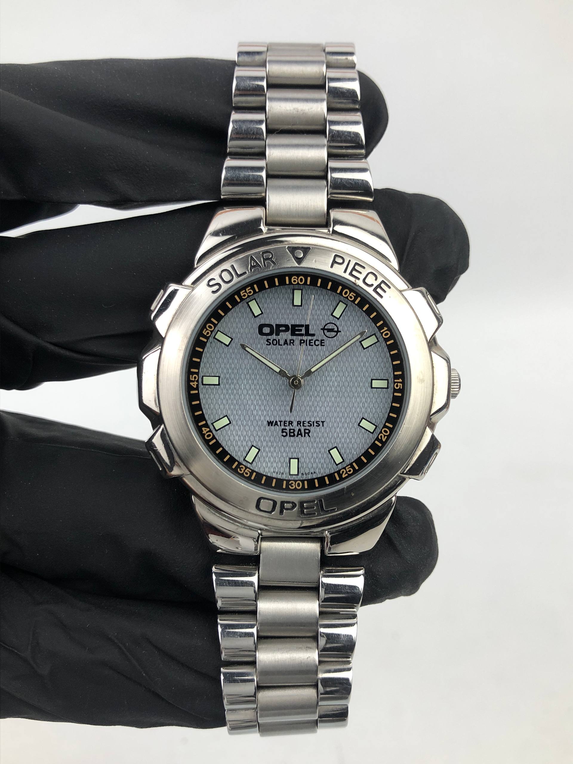 OPEL SOLAR PIECE SOLAR QUARTZ STAINLESS STEEL SILVER TEXTURED DIAL 5 BAR SPORT WATCH ORIGINAL - Gambar 2