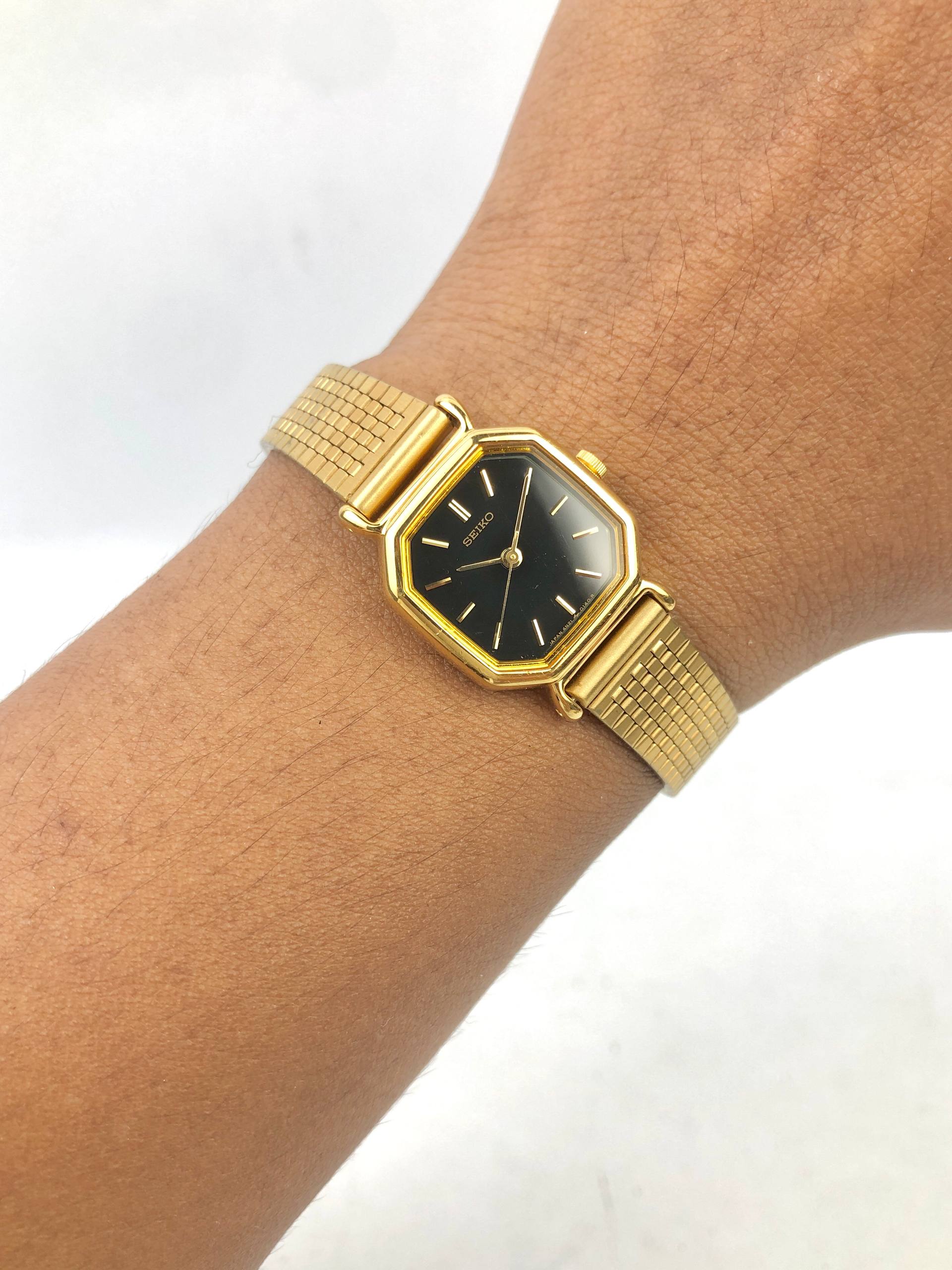SEIKO QUARTZ LADIES OCTAGON ALL GOLD TONE CAL 4N21