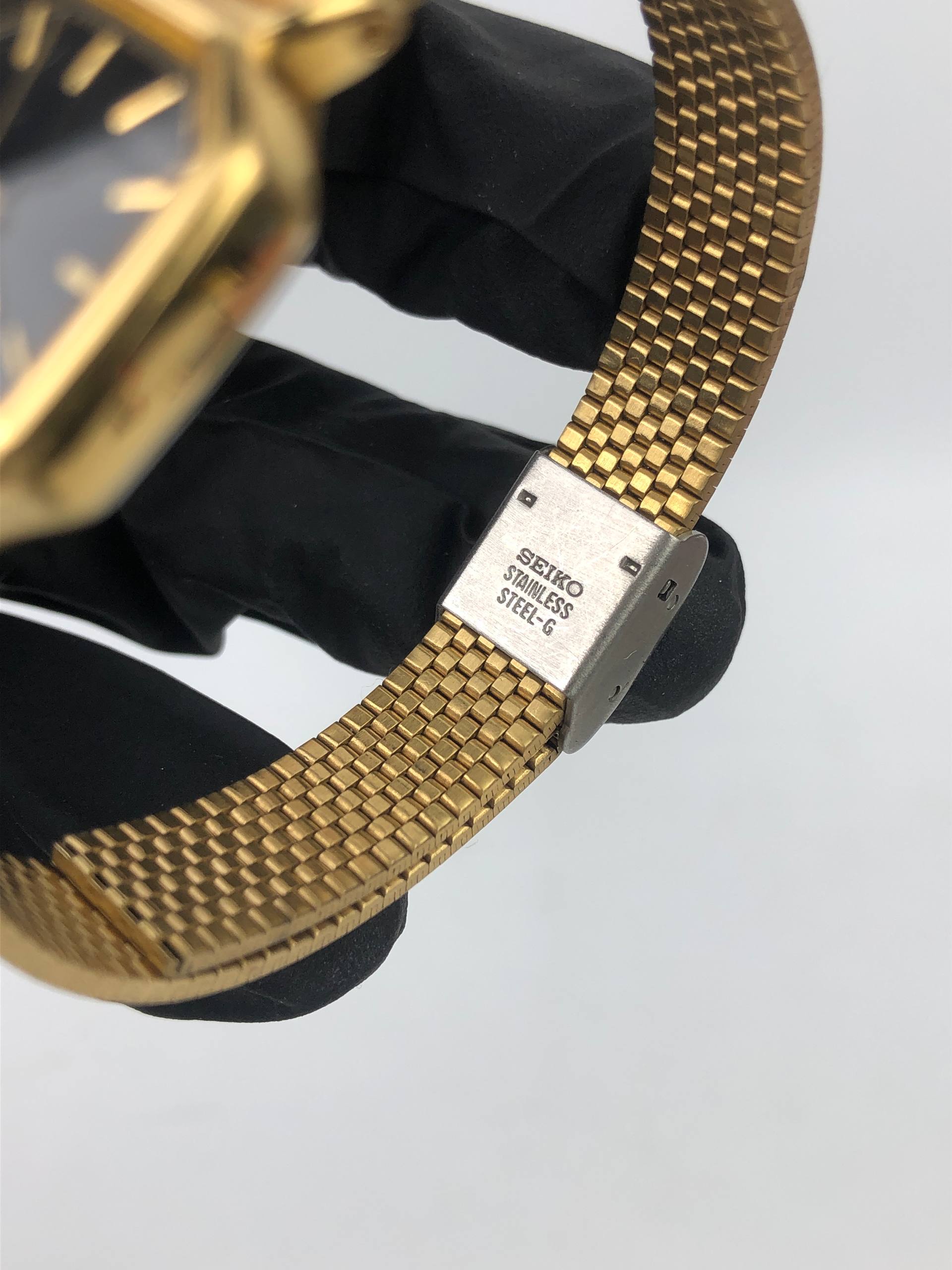 SEIKO QUARTZ LADIES OCTAGON ALL GOLD TONE CAL 4N21 - Gambar 8