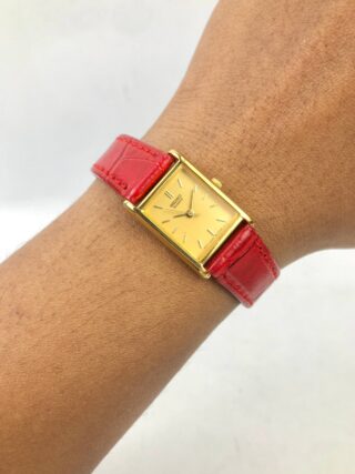 BEAUTIFUL SEIKO TANK QUARTZ LADIES CAL 1N01