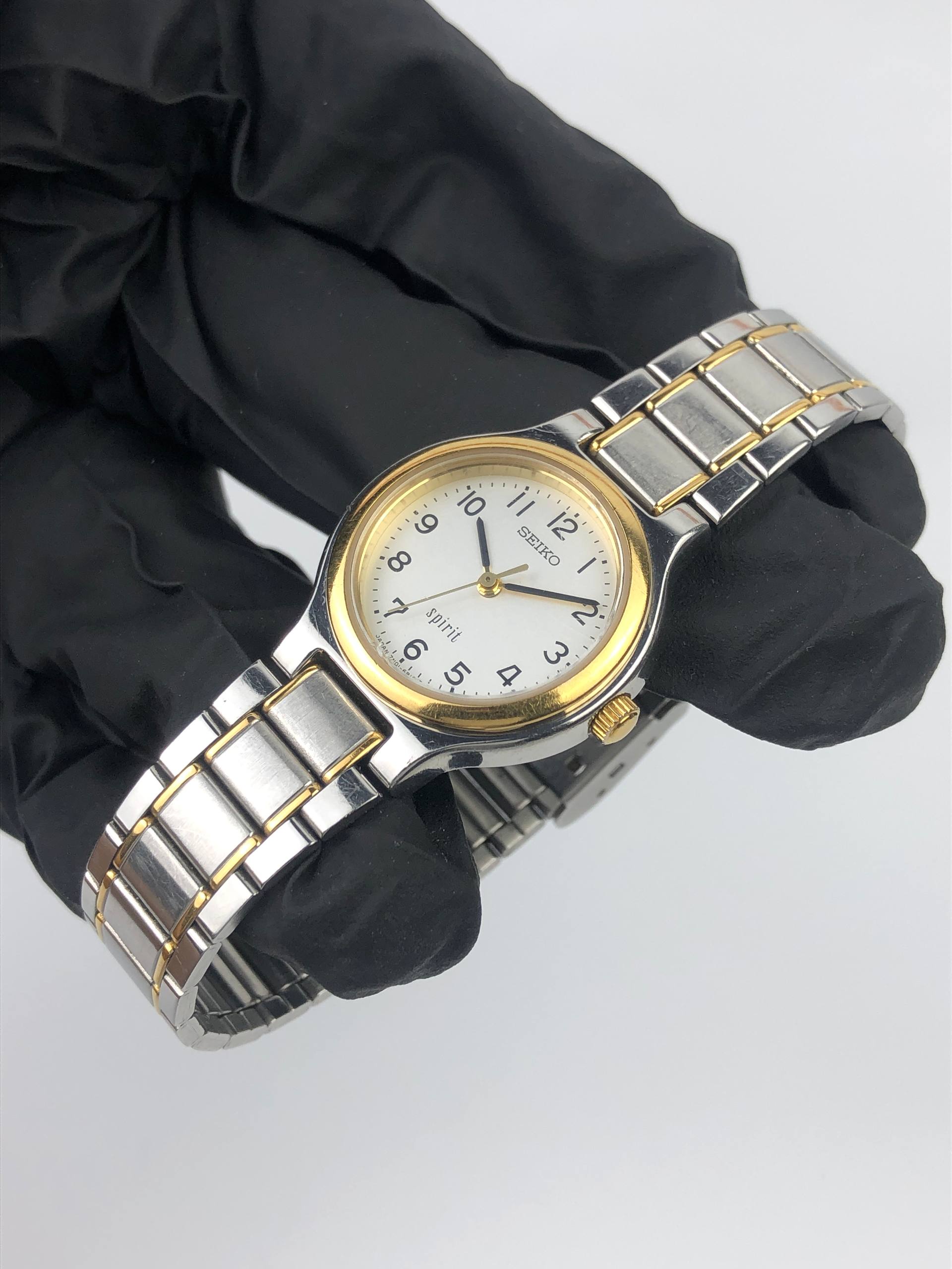 SEIKO SPIRIT QUARTZ LADIES TWOTONE - Gambar 3