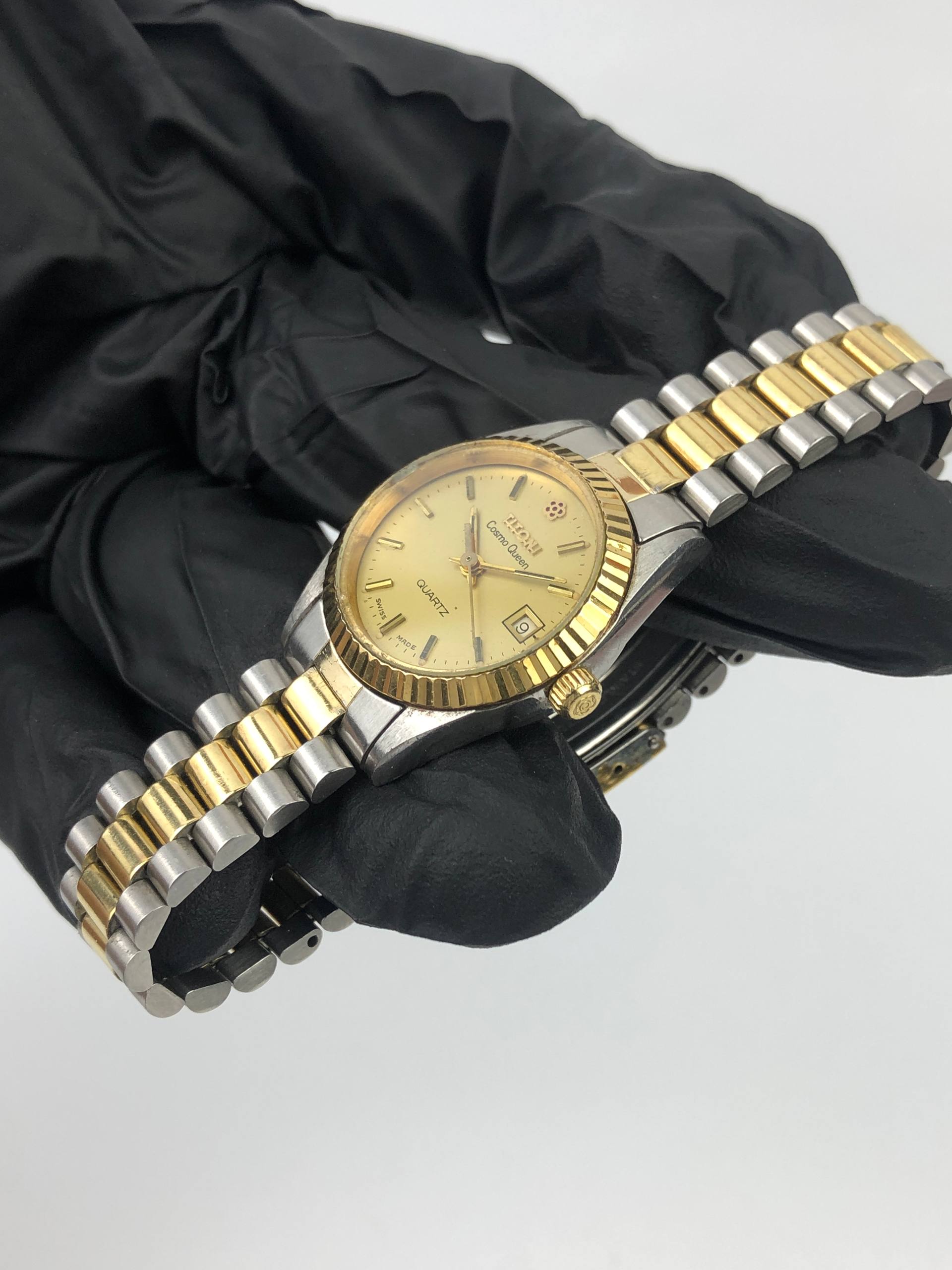 SWISSMADE TITONI COSMO KING TWOTONE LADIES QUARTZ - Gambar 3