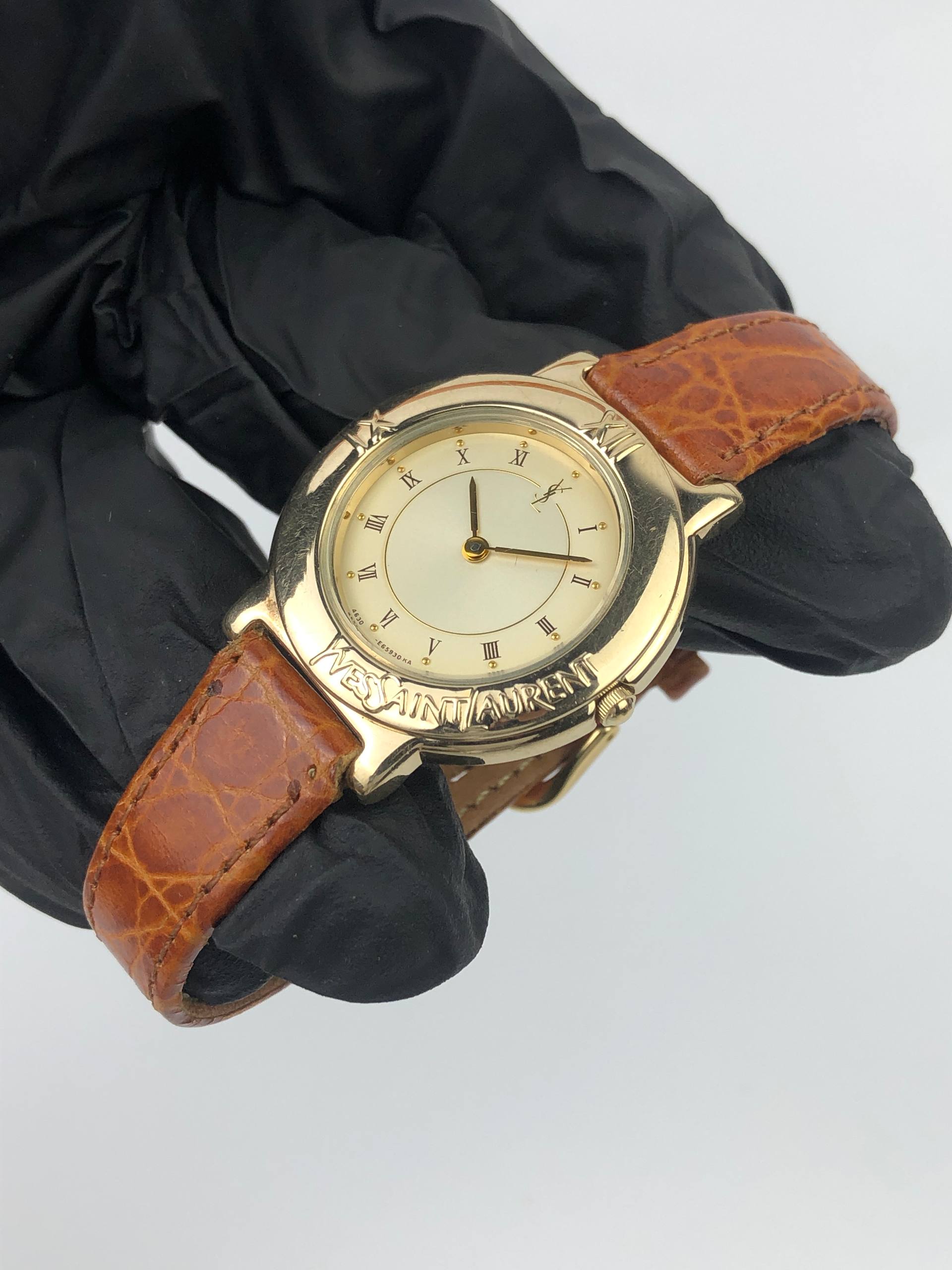 AUTHENTIC YSL GOLD ROMAN DIAL - Gambar 3