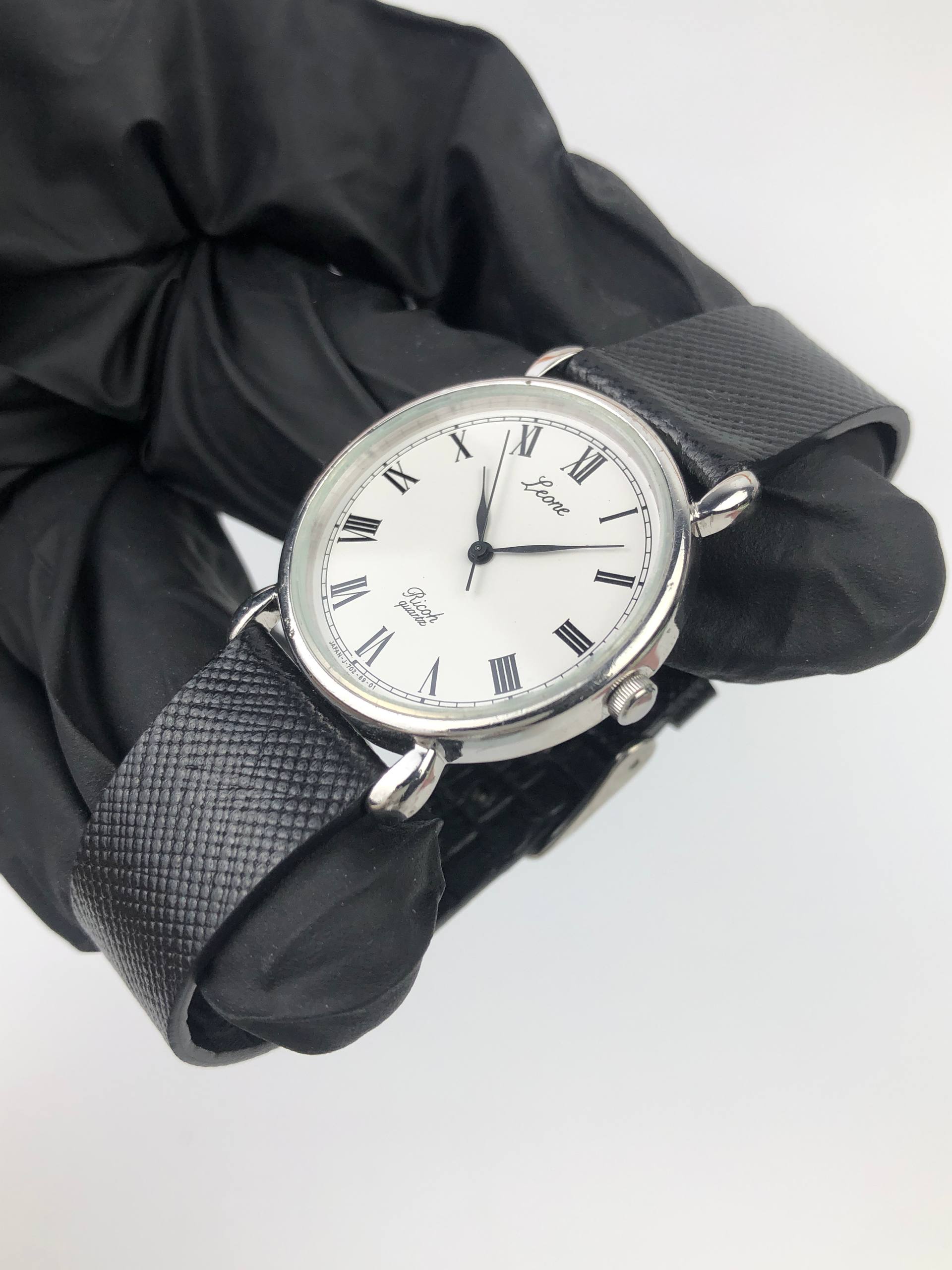 LEONE RICOH QUARTZ WHITE DIAL ROMAN NUMERAL DRESS WATCH - Gambar 3