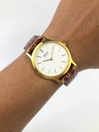 SEIKO QUARTZ CAL V700 MINIMALIST WHITE DIAL DRESS WATCH