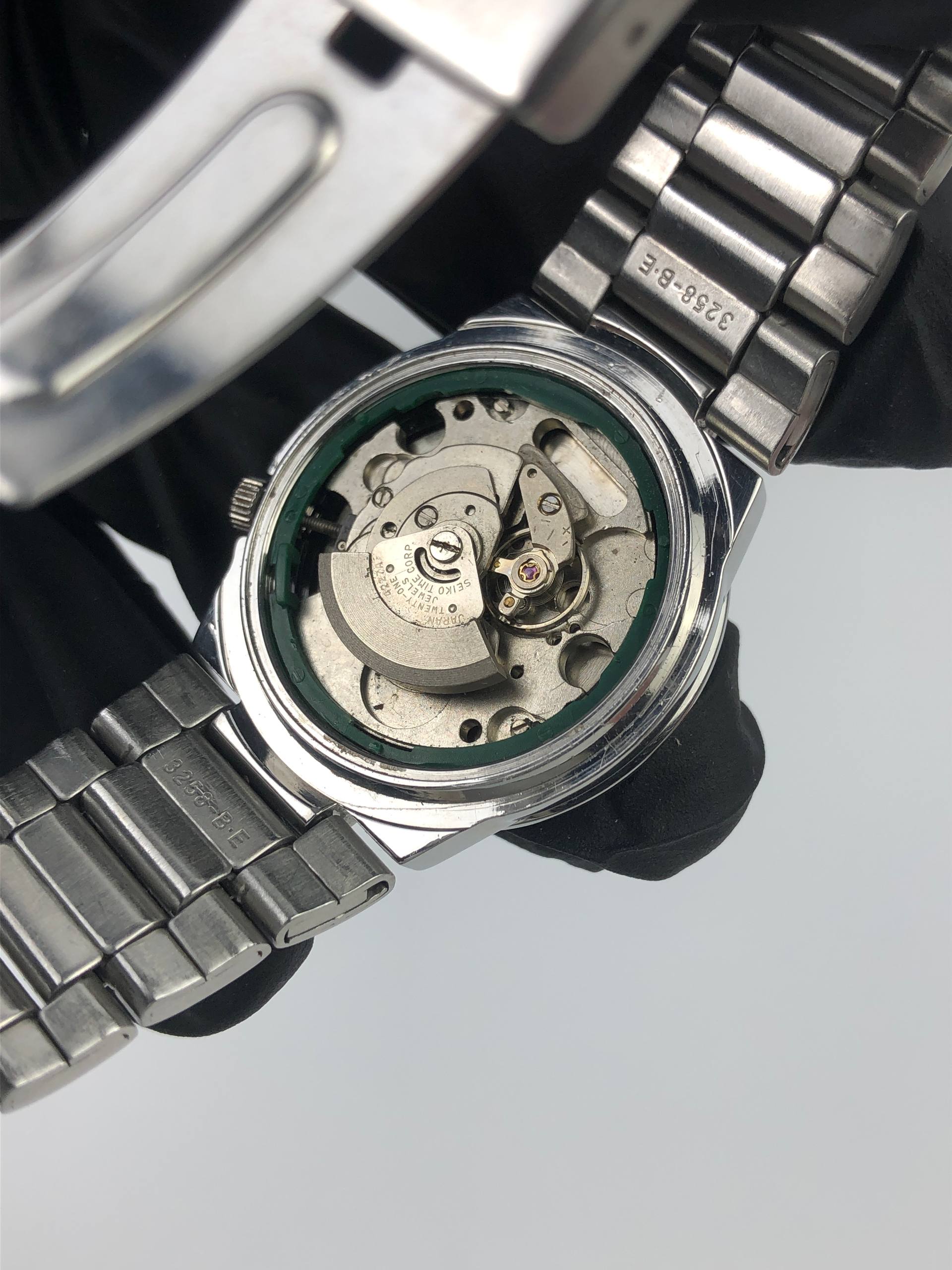 SEIKO 5 AUTOMATIC CAL 4227 21 JEWELS BLACK DIAL DAY DATE JAPAN - Gambar 9