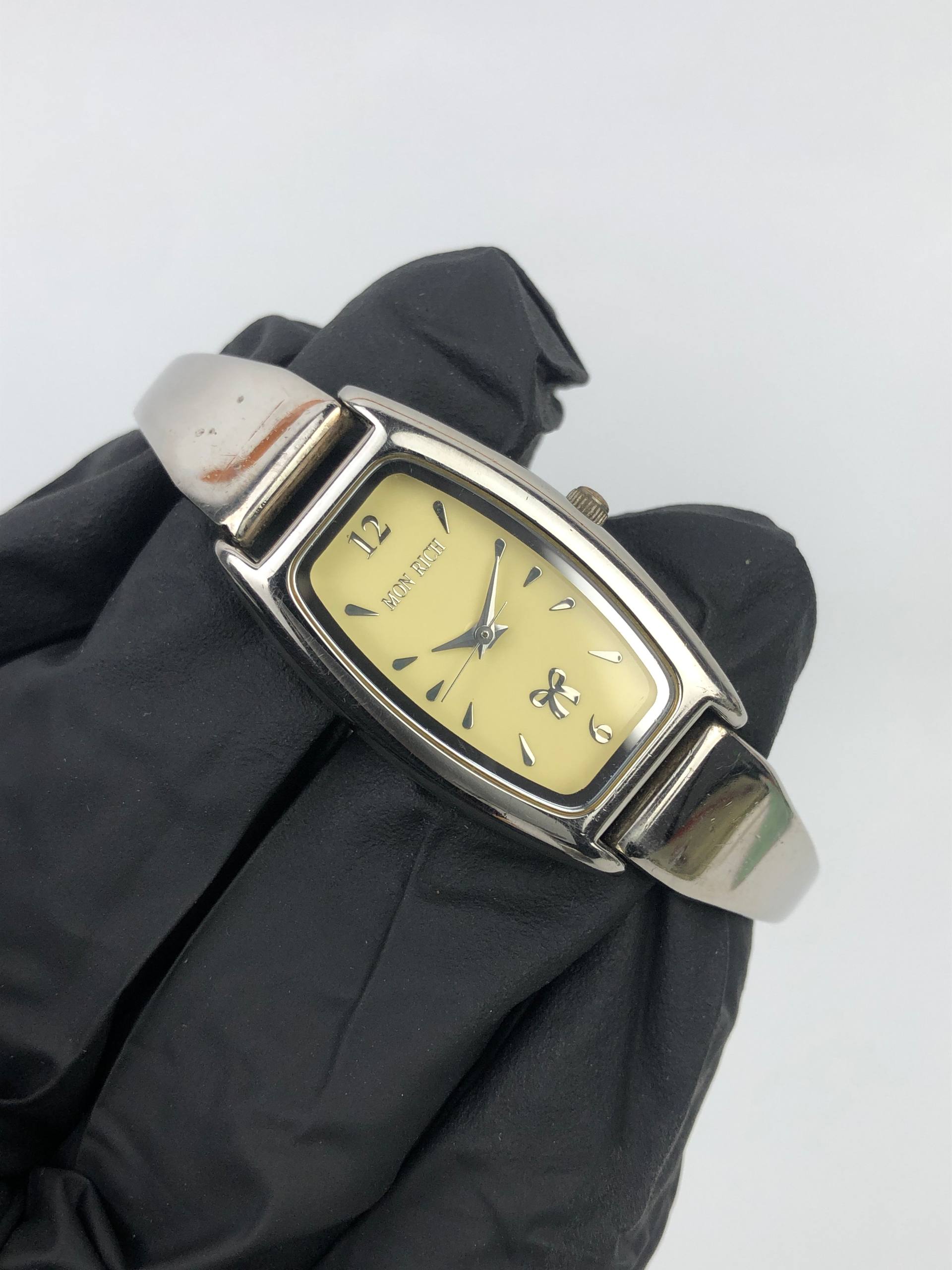BANGLE WATCH QUARTZ MON RICH JAPAN ORIGINAL - Gambar 4