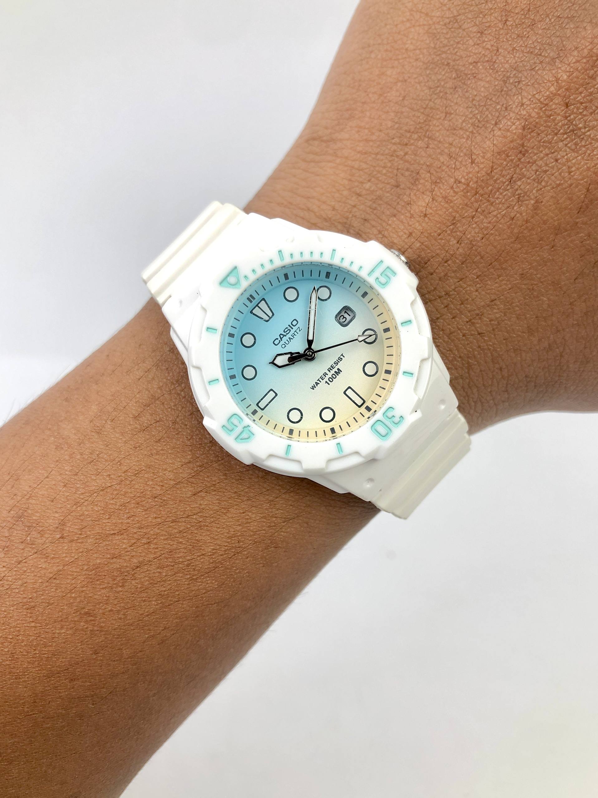 CASIO SPORTY LADY DIVER STYLE