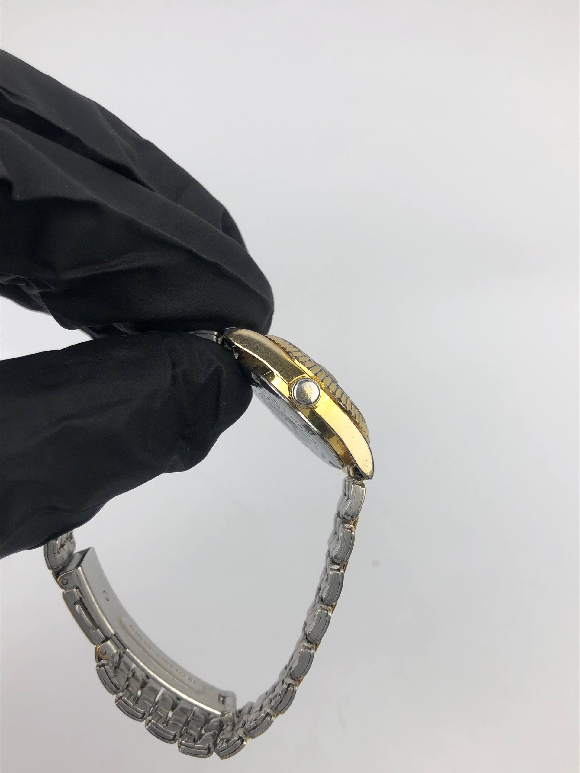 KLAUSE DATE DELUXE QUARTZ GOLD TONE FLUTED BEZEL - Gambar 6