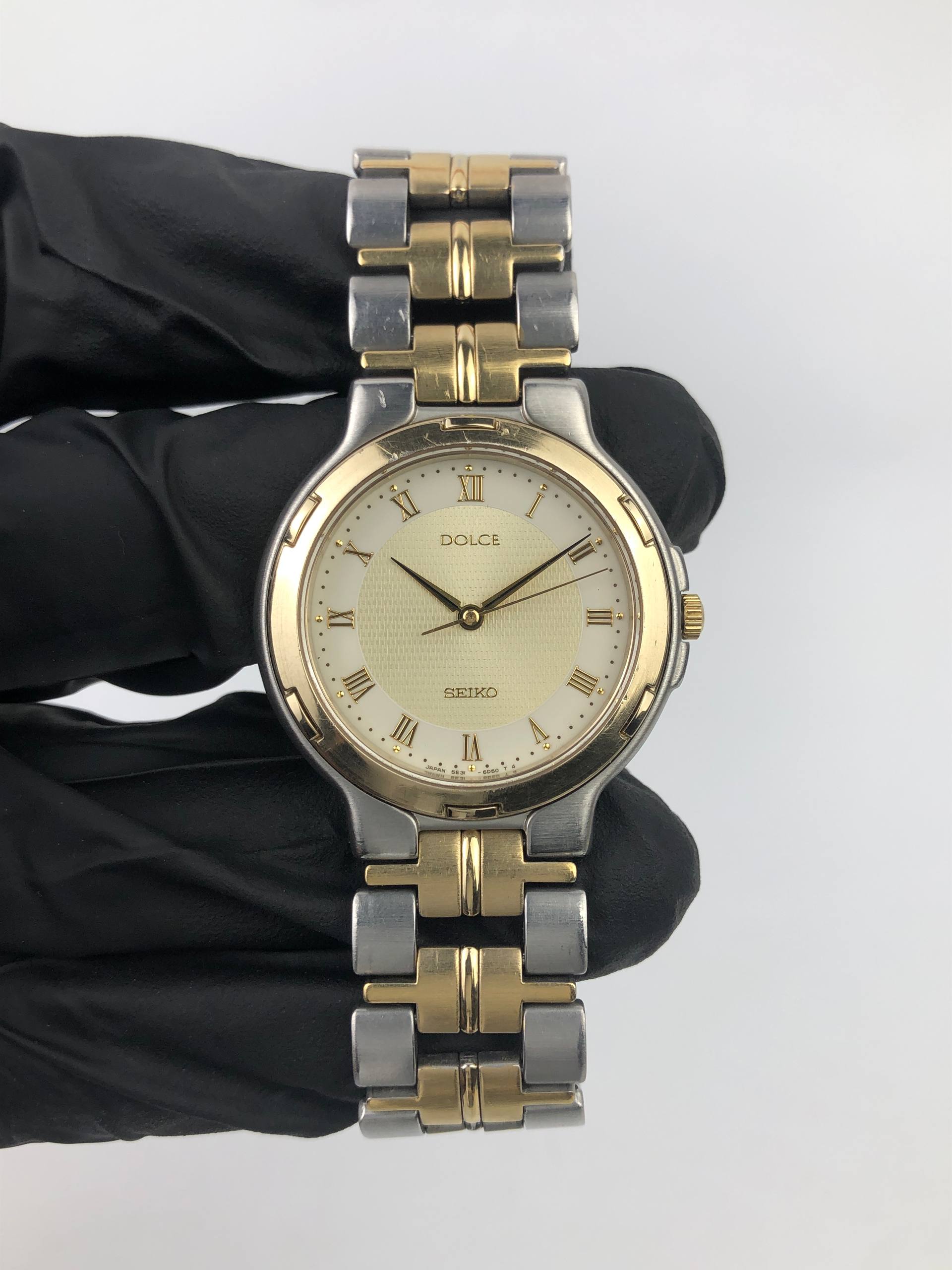 SEIKO DOLCE CAL 5E31 TWOTONE ROMAN DIAL - Gambar 2