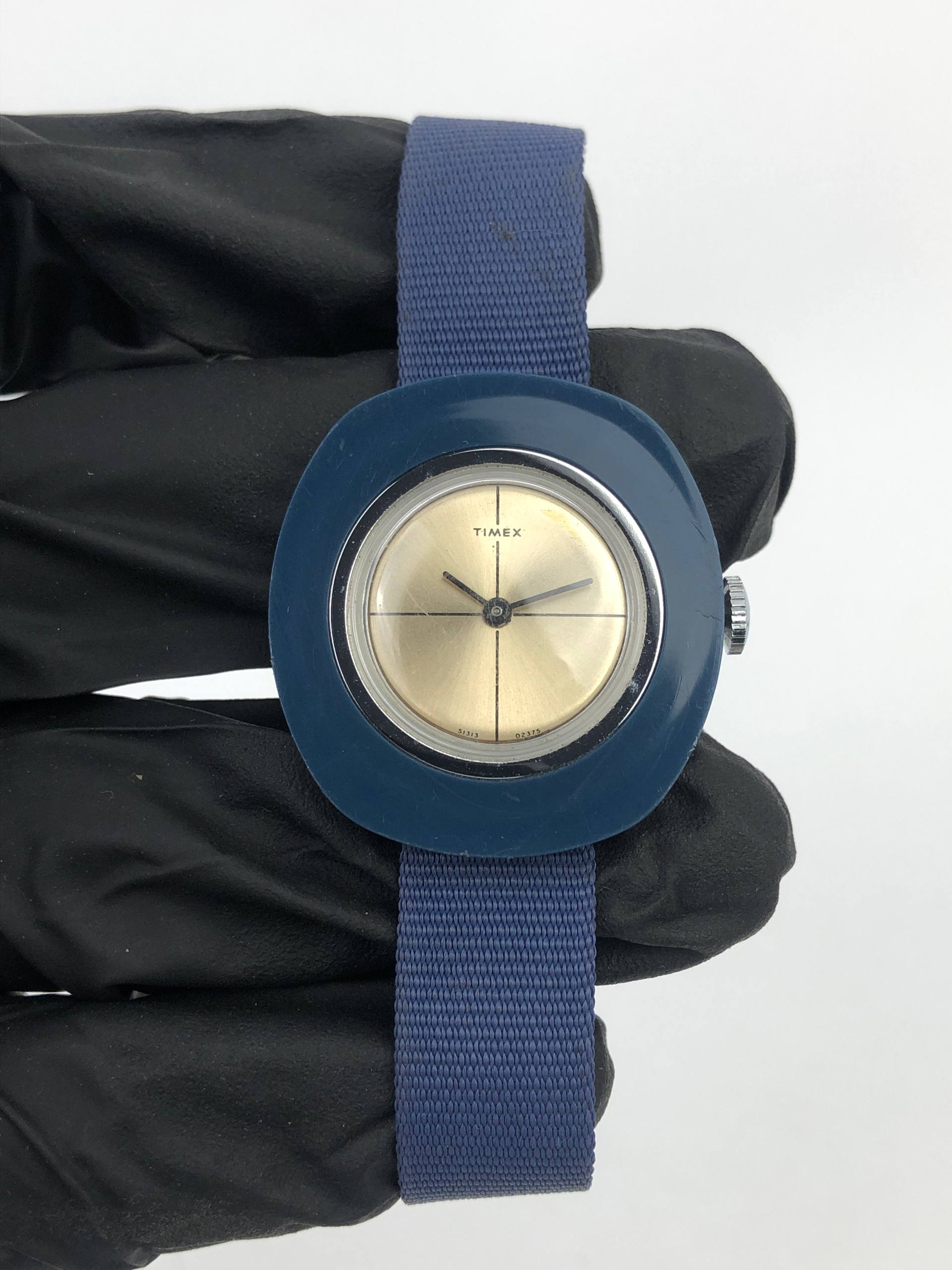 VINTAGE TIMEX BLUE CASE MANUAL - Gambar 2
