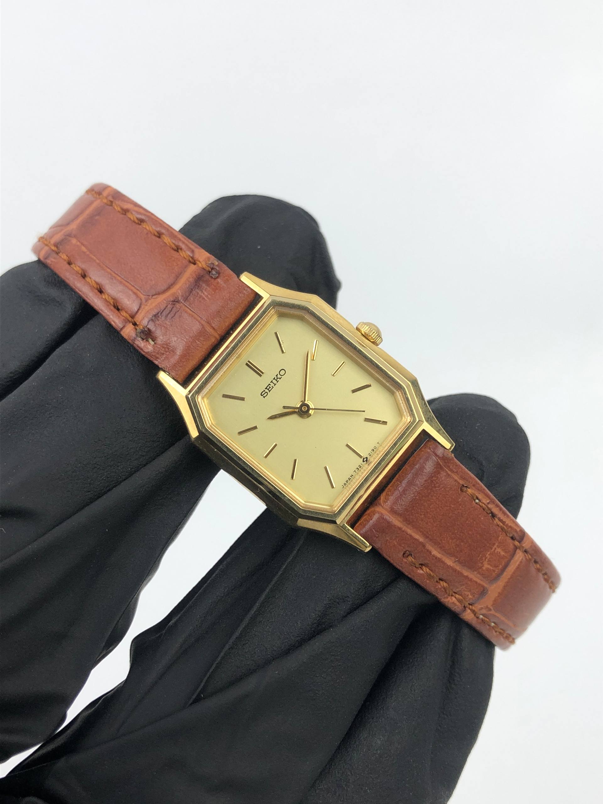 SEIKO OCTAGON QUARTZ CAL 7321 LADIES - Gambar 3