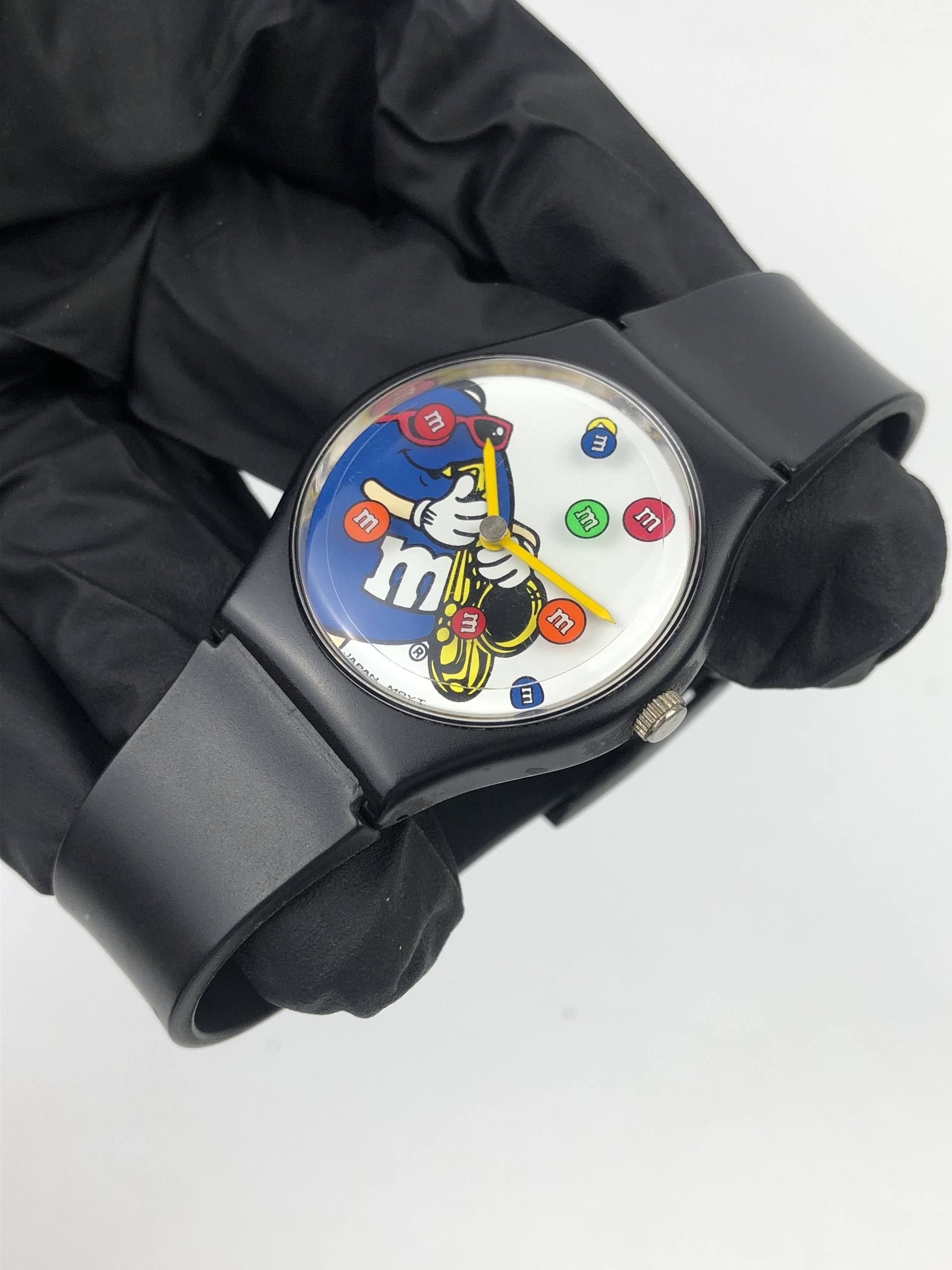 M&M’S CHARACTER WATCH JAPAN QUARTZ FLOATING SECOND VINTAGE - Gambar 3