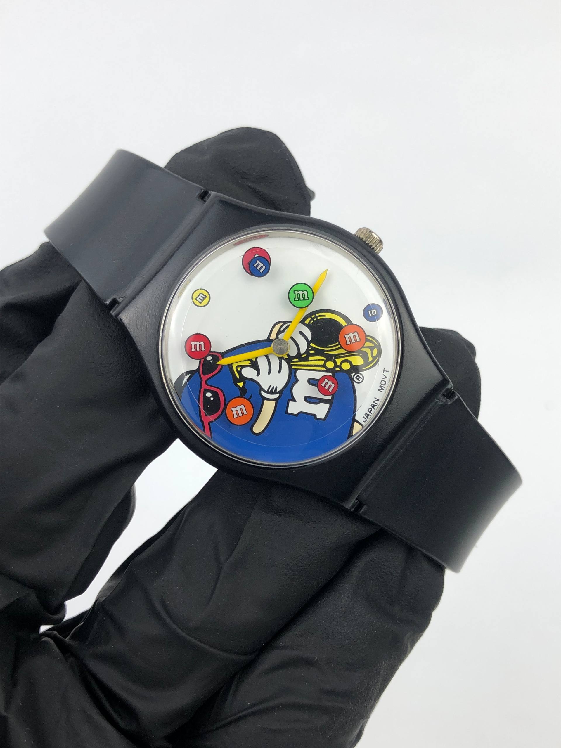 M&M’S CHARACTER WATCH JAPAN QUARTZ FLOATING SECOND VINTAGE - Gambar 4