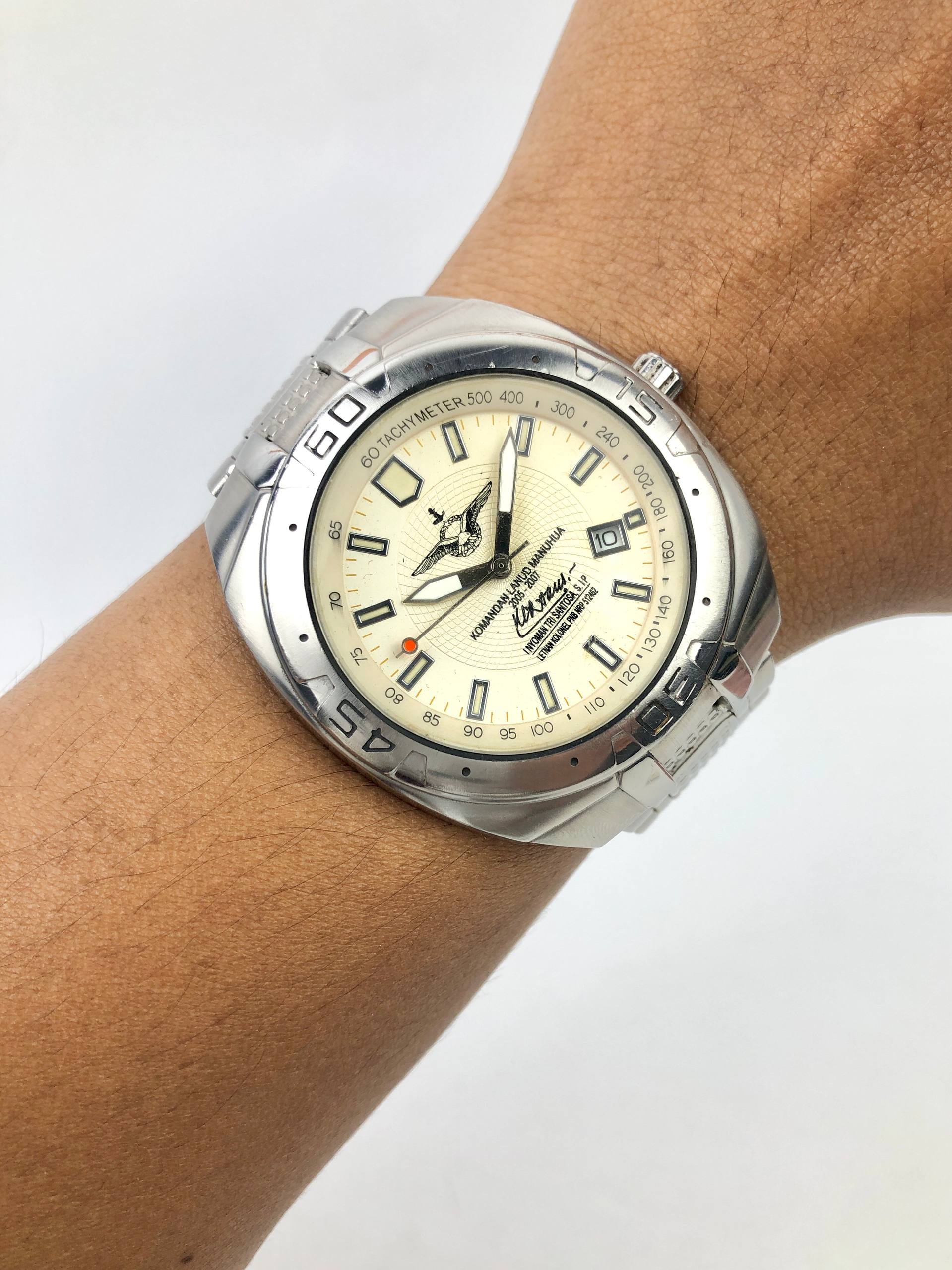 KOMANDO LINTAS UDARA MANDALA YUDHA KOSTRAD COMMEMORATIVE WATCH