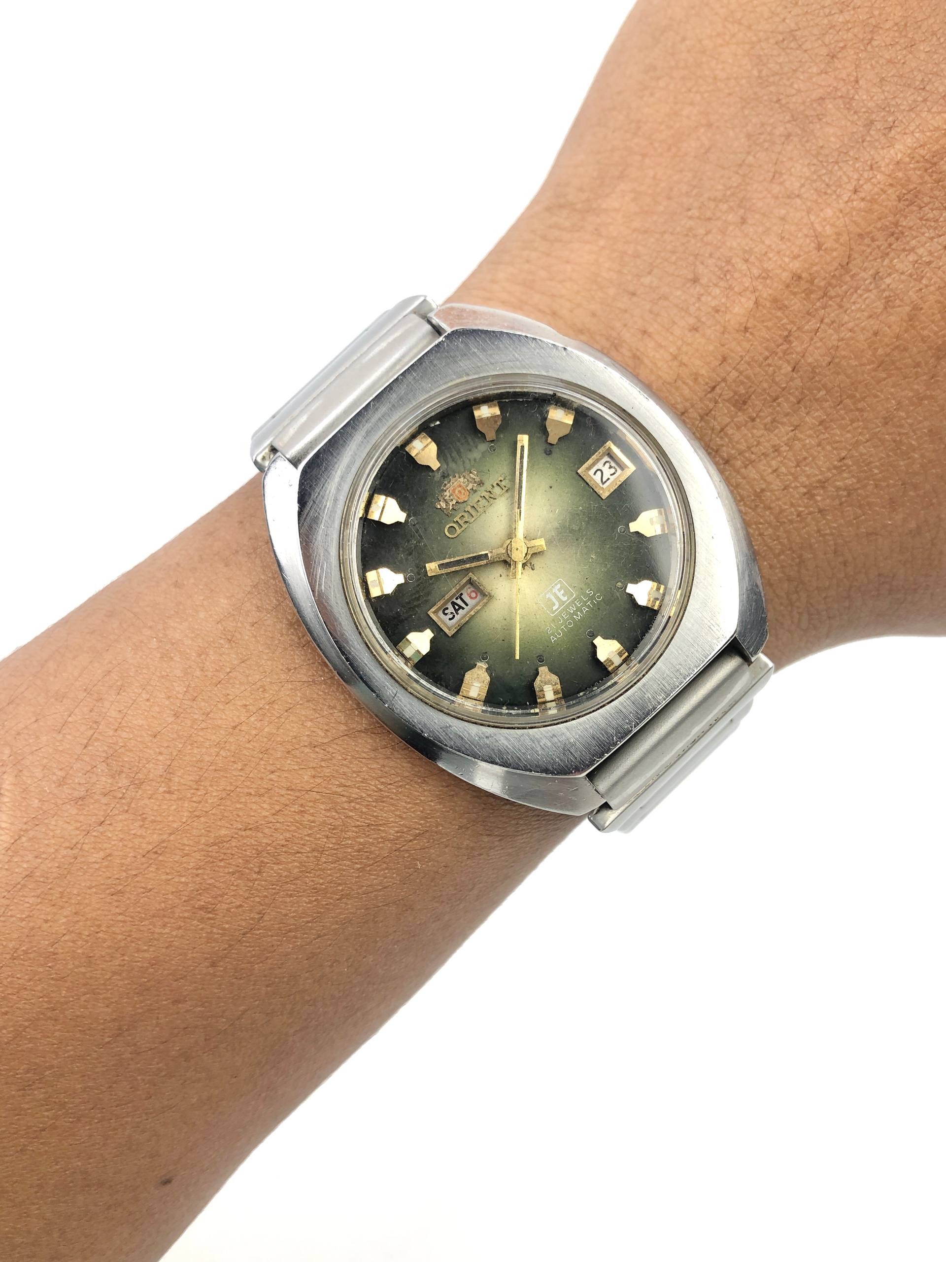 ORIENT AUTOMATIC 21 JEWELS GREEN FUME DIAL DUAL CALENDAR VINTAGE