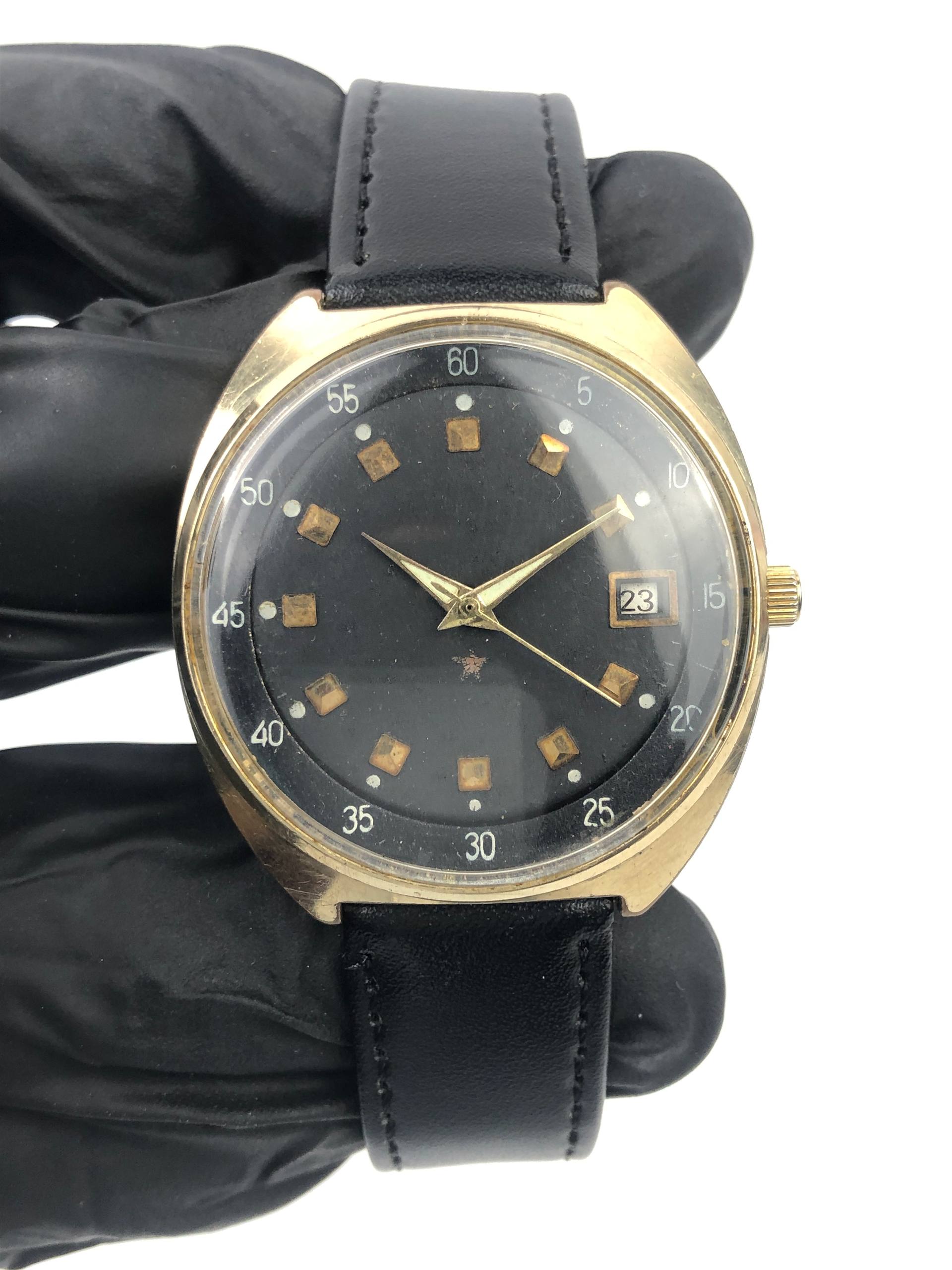 UNSIGNED VINTAGE MANUAL WIND BLACK GILT DIAL DATE WATCH - Gambar 2
