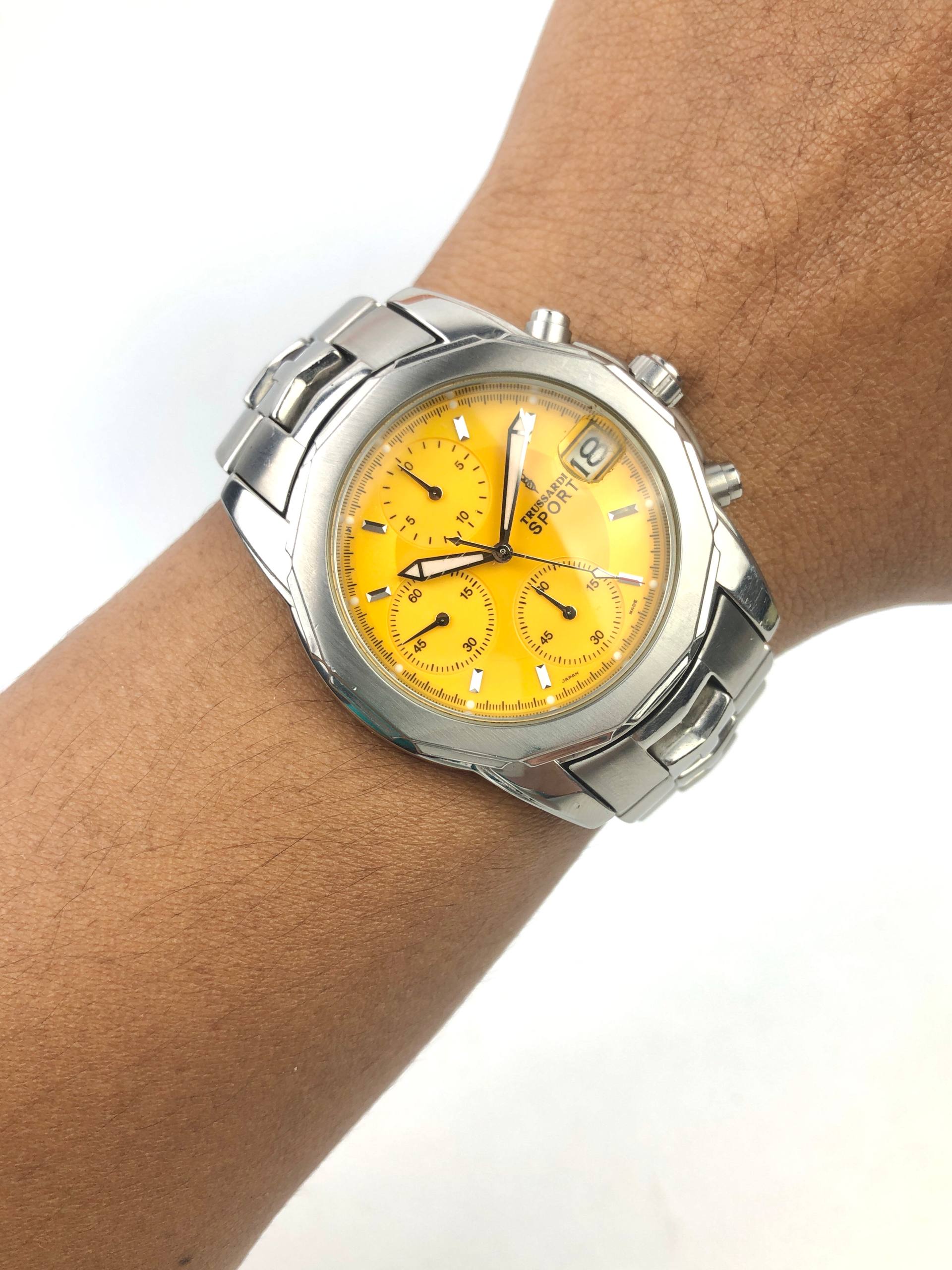 TRUSSARDI SPORTS CHRONOGRAP YELLOW DIAL ALL ORI