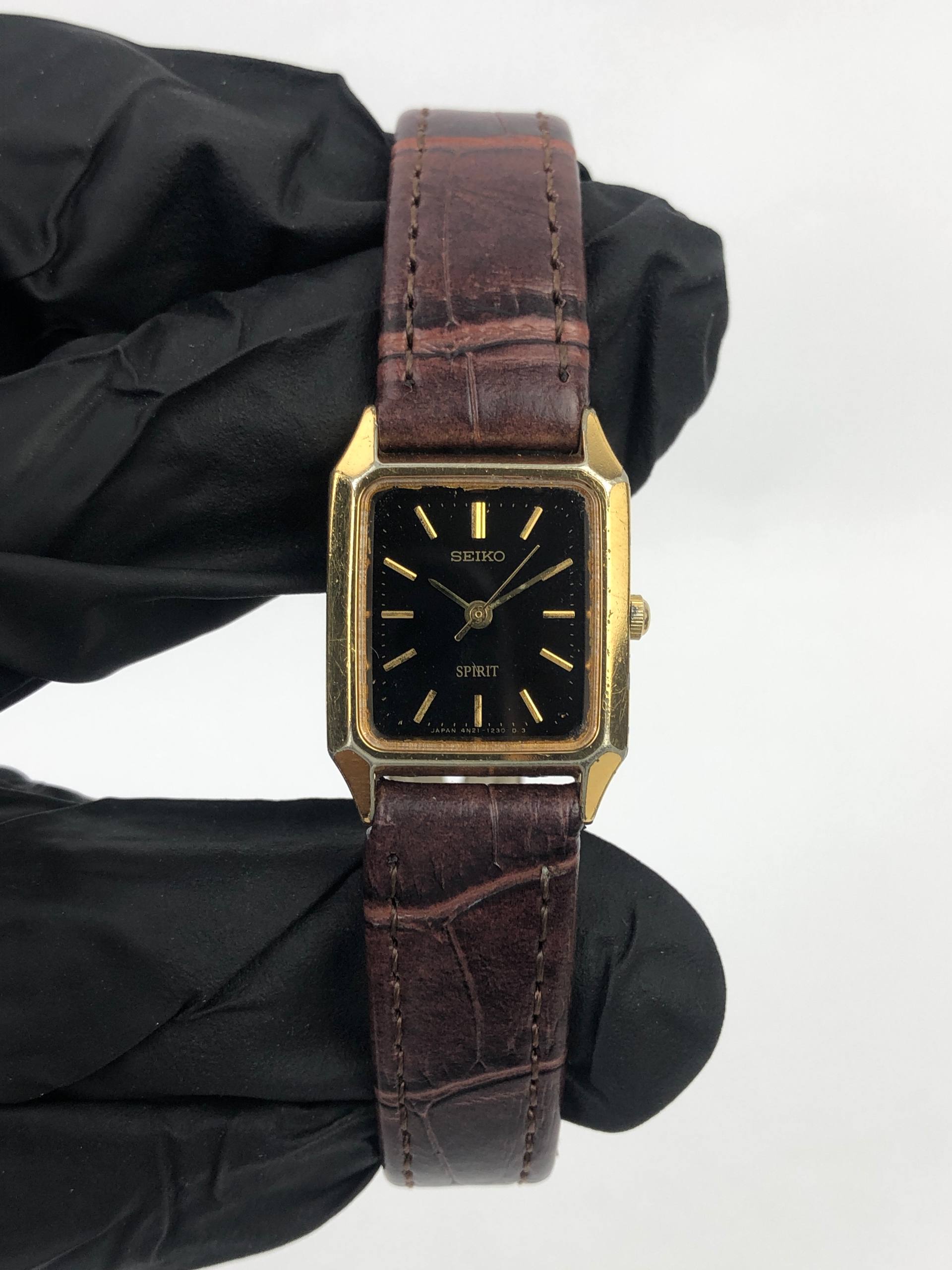 SEIKO SPIRIT CAL 4N21 TANK QUARTZ LADIES - Gambar 2