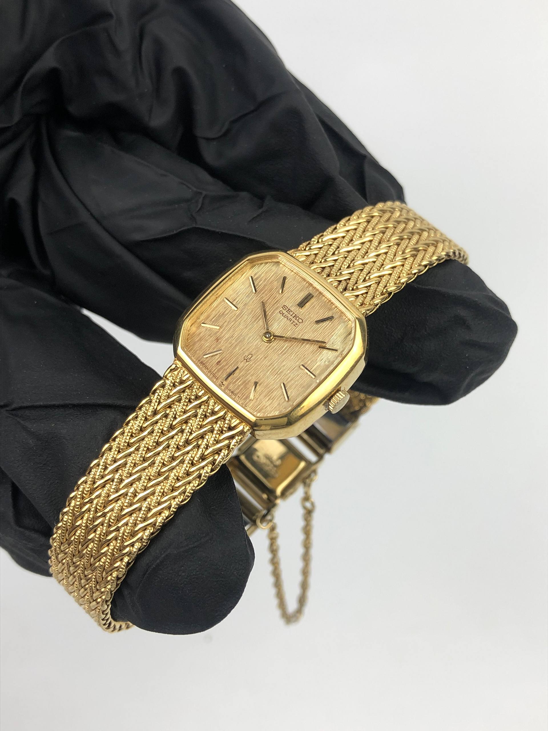 SEIKO QUARTZ OCTAGON CAL 1400 WOVEN MESH BRACELET GOLD SGP - Gambar 3