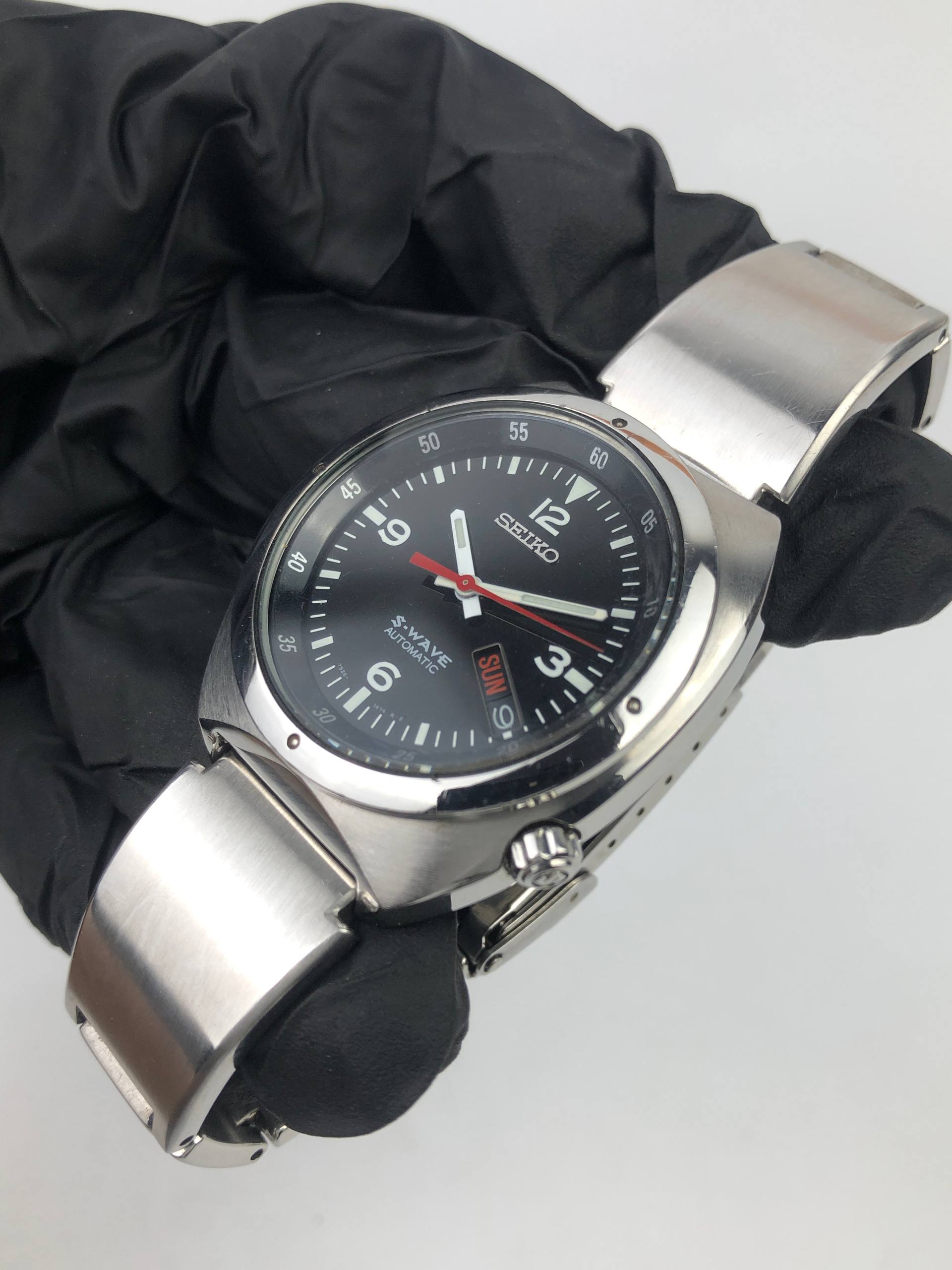 SEIKO S-WAVE REF 7S26-0120 MEN’S AUTOMATIC WATCH - Gambar 4