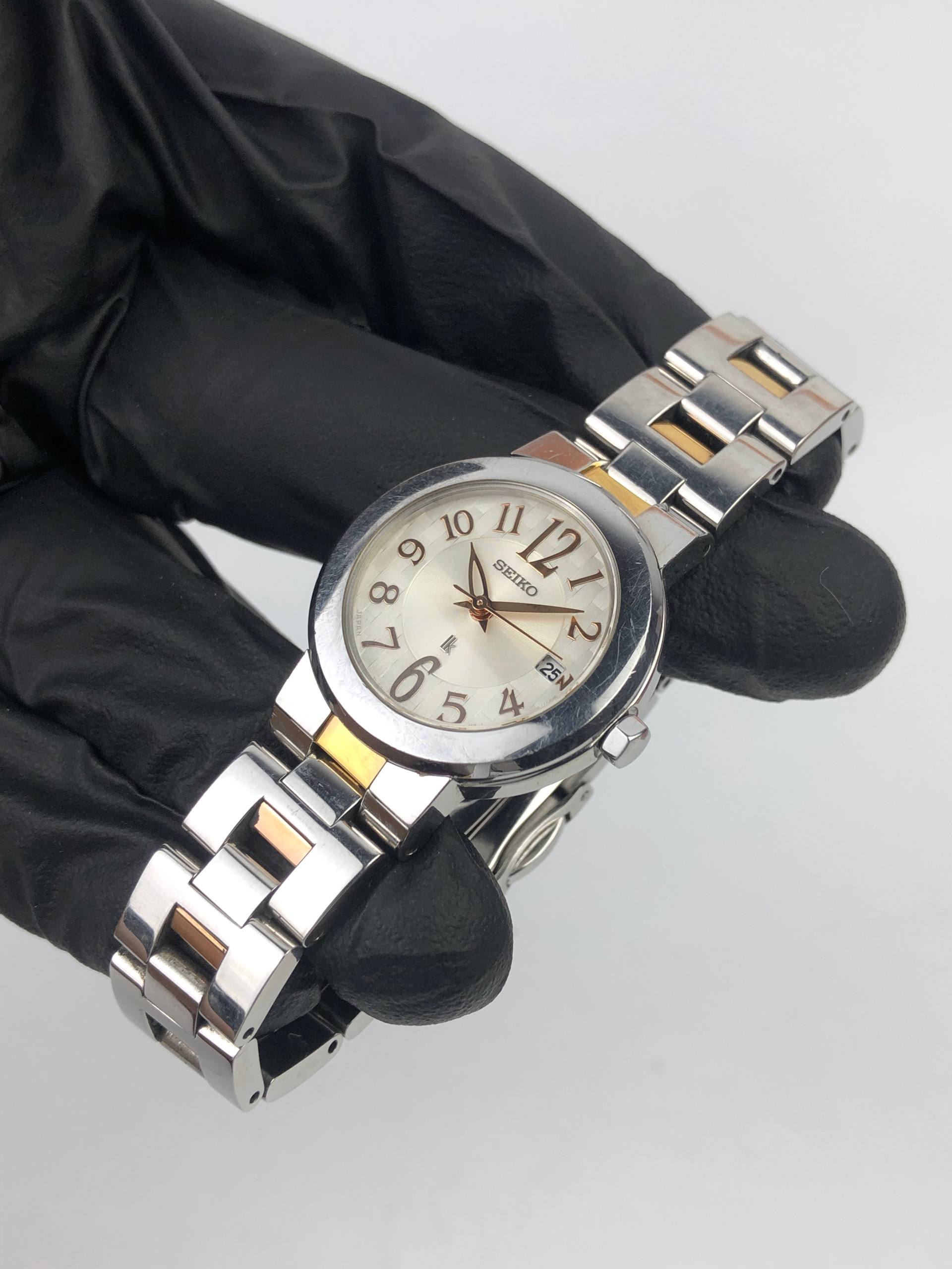 SEIKO LUKIA CAL 7N82 QUARTZ NUMERIK TWOTONE - Gambar 4