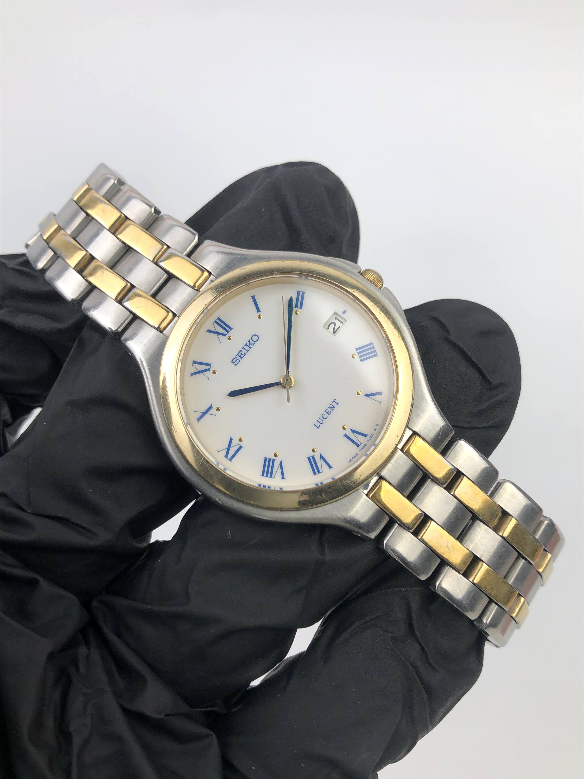 SEIKO LUCENT CAL 7N42 TWO TONE ROMAN DIAL DATE QUARTZ - Gambar 4