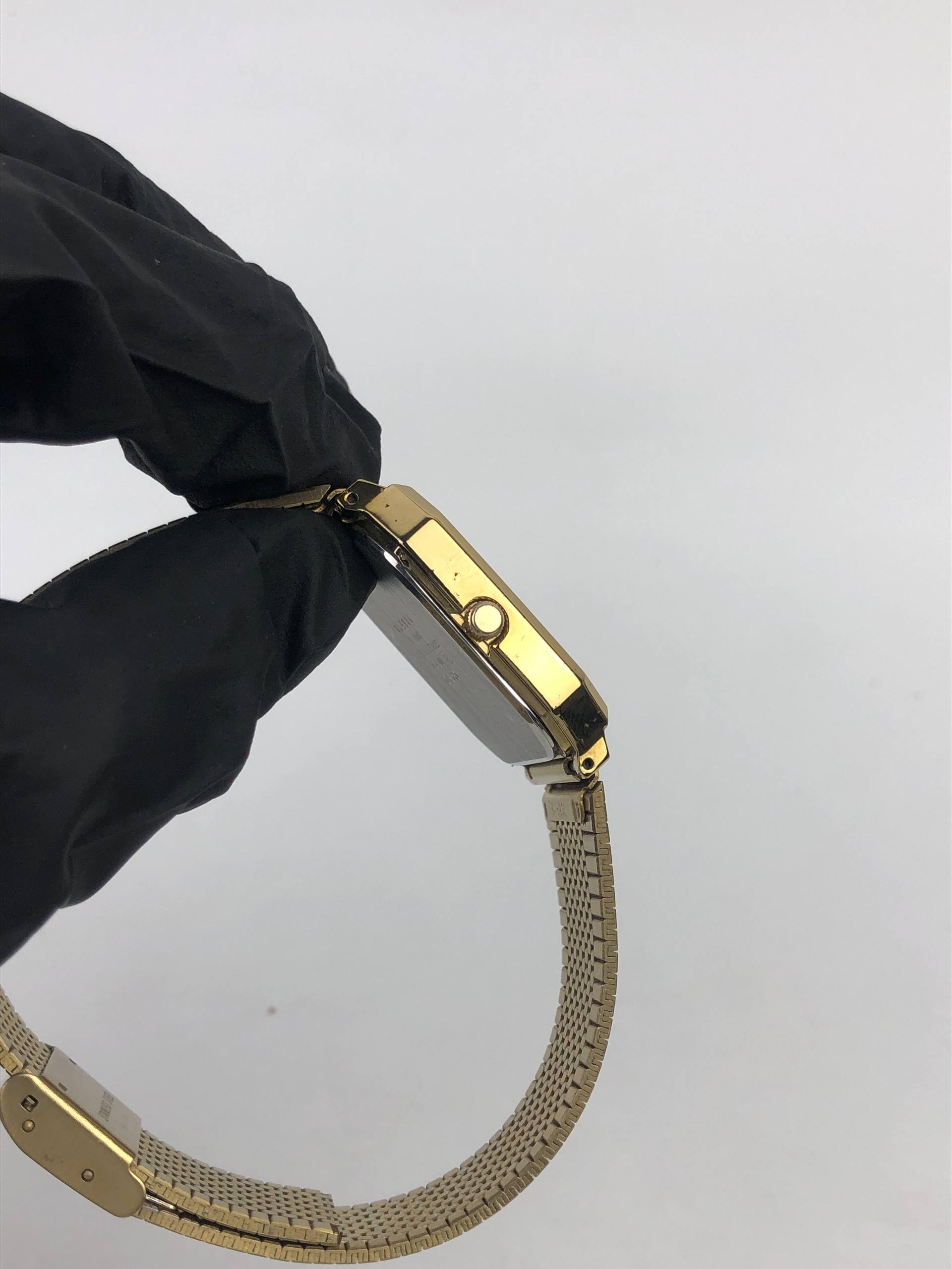 CASIO QUARTZ GOLD TANK DRESS WATCH VINTAGE - Gambar 5