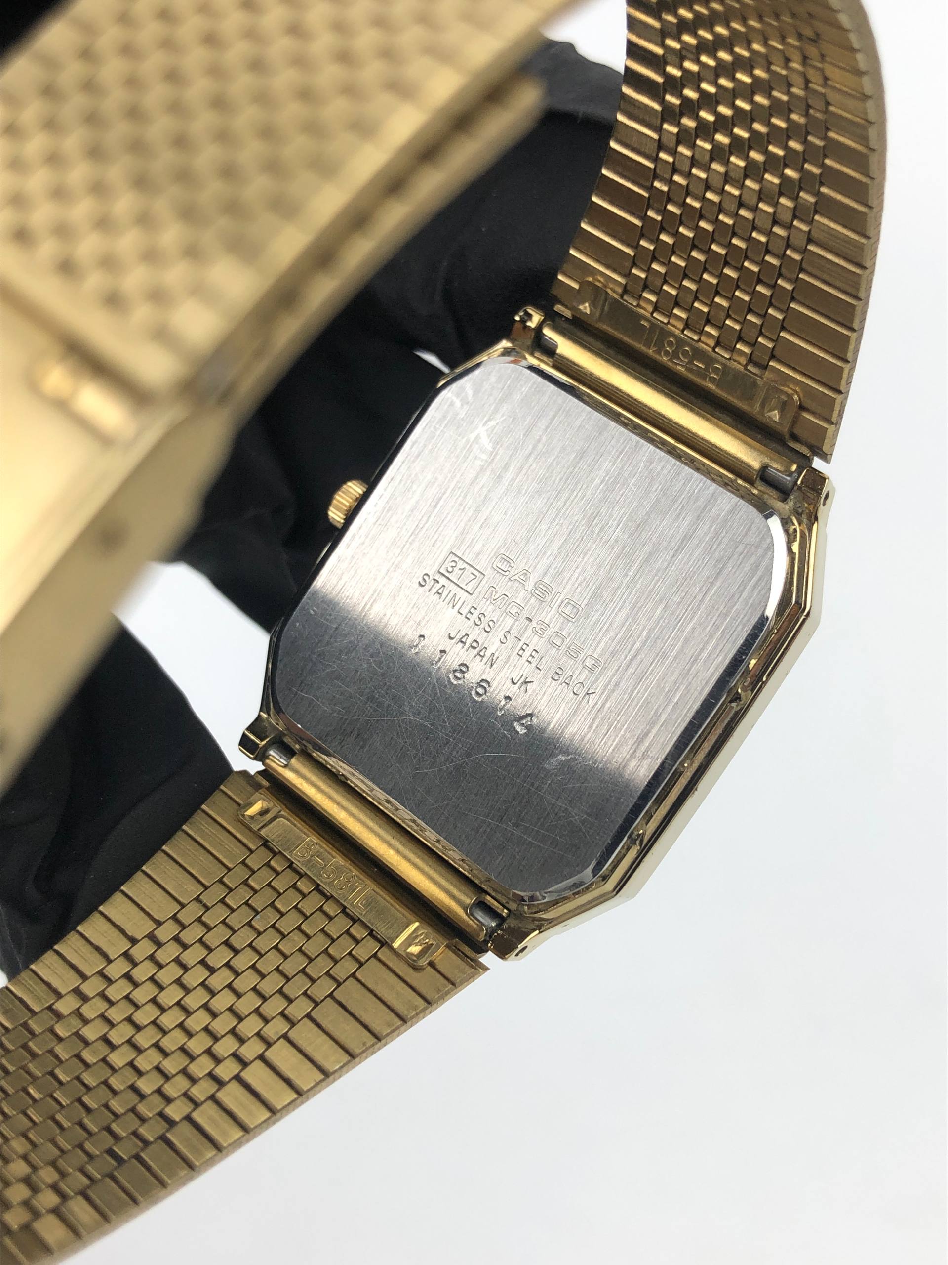CASIO QUARTZ GOLD TANK DRESS WATCH VINTAGE - Gambar 8