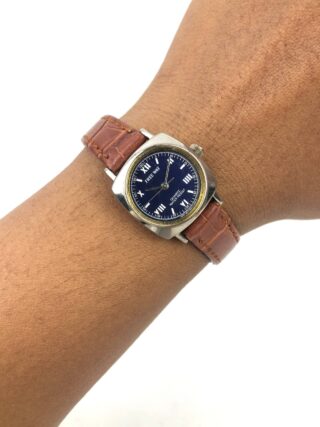FREE WAY QUARTZ BLUE ROMAN DIAL LADIES VINTAGE