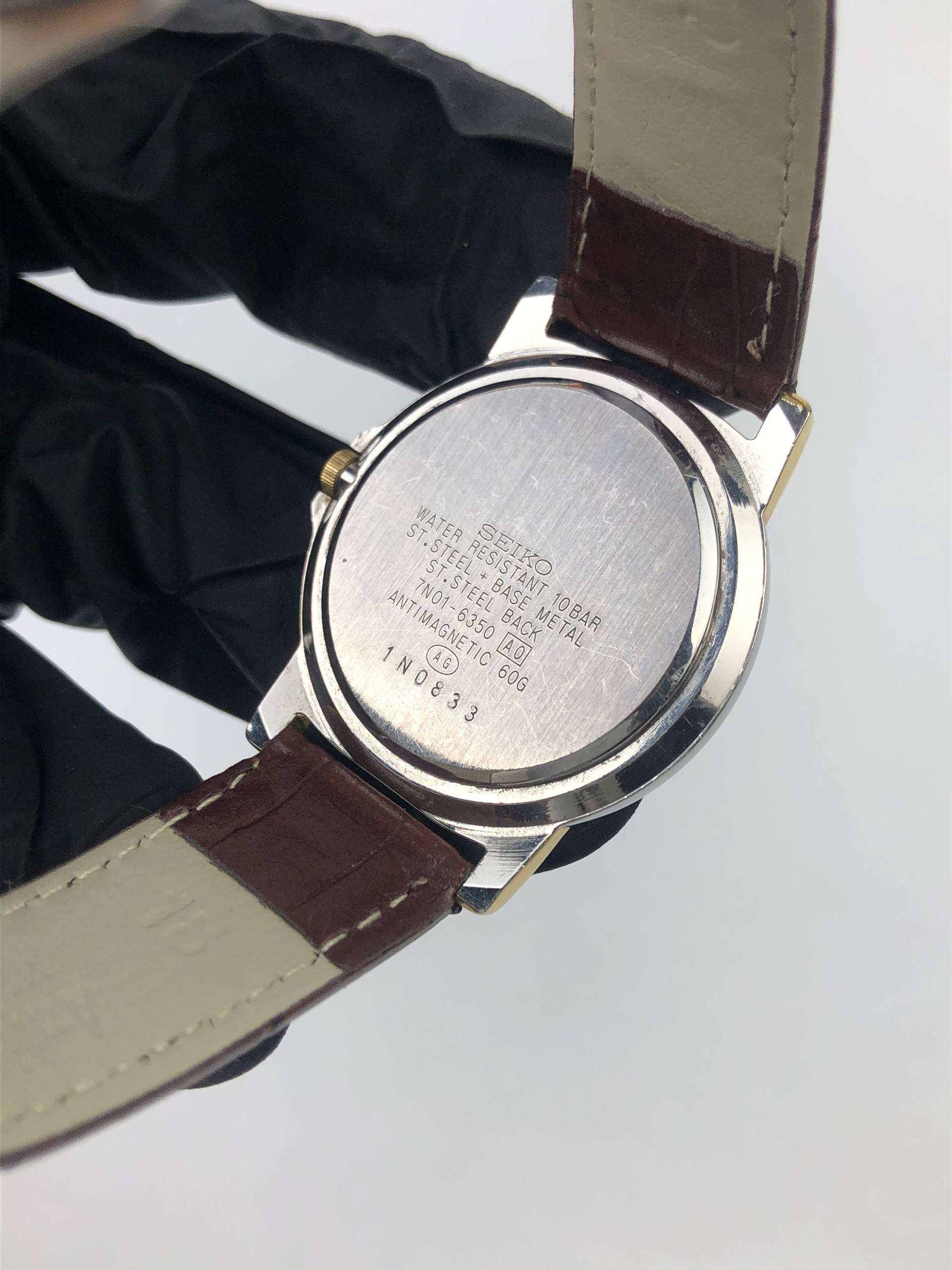 SEIKO AVENUE CAL 7N01 QUARTZ TWO TONE 10 BAR WHITE DIAL DRESS WATCH - Gambar 7