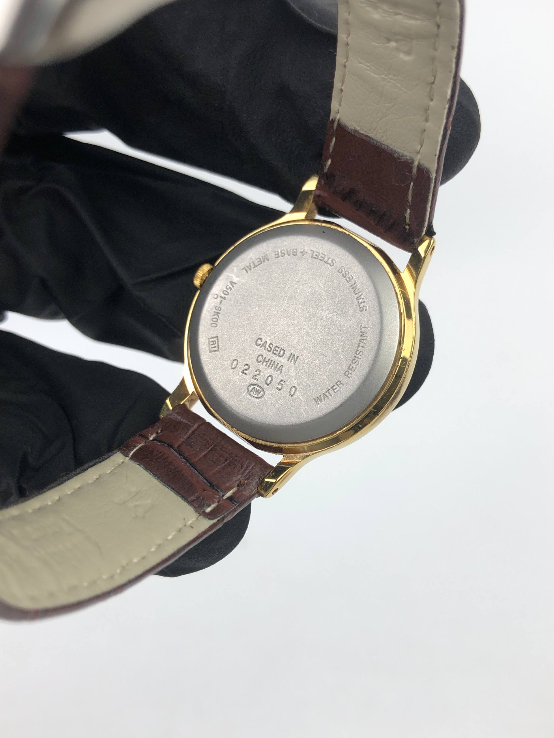 ALBA QUARTZ GOLD TONE MINIMALIST DRESS WATCH - Gambar 7