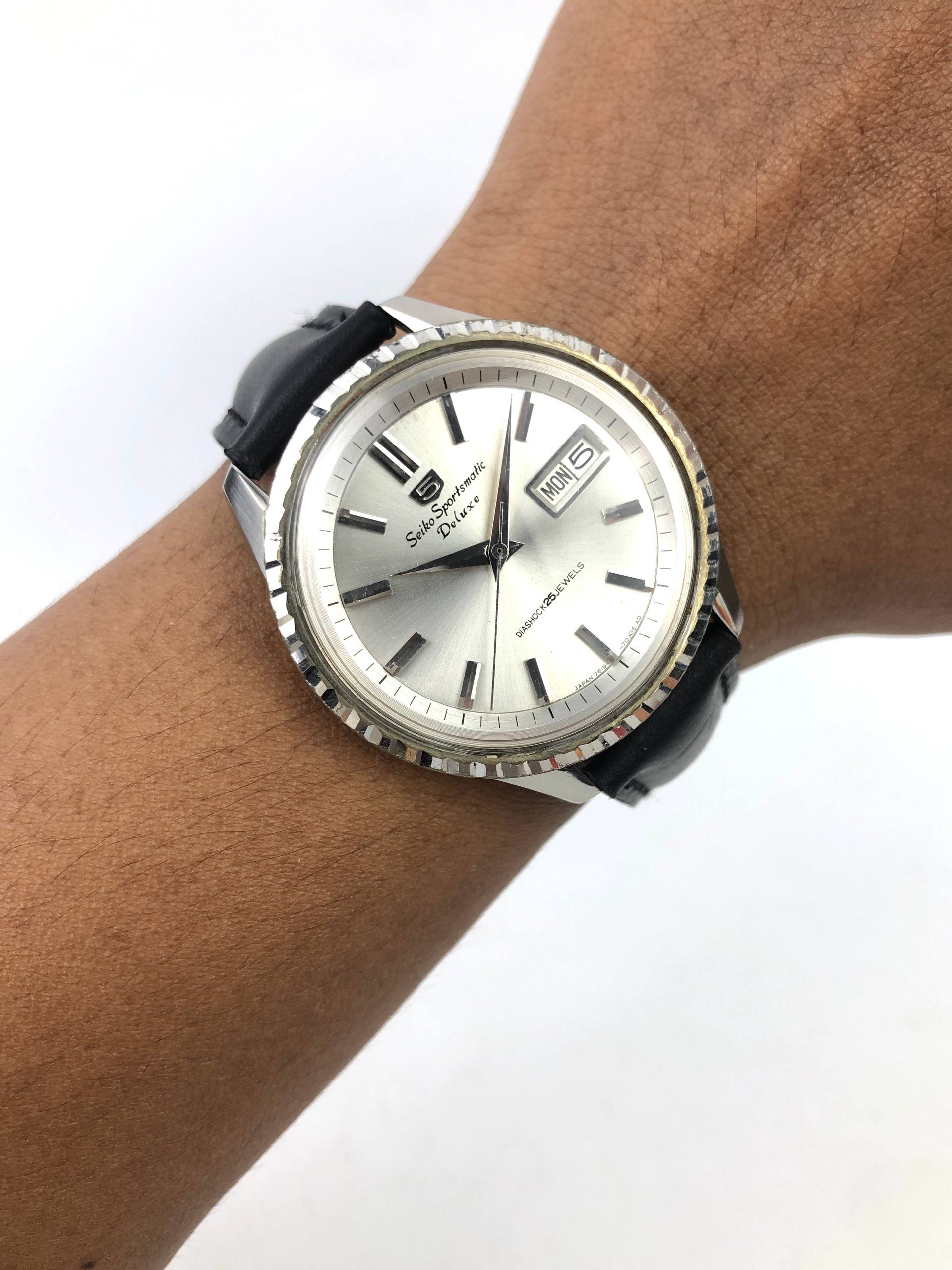 JDM SEIKO SPORTSMATIC DELUXE CAL 7619 AUTOMATIC 25 JEWELS SILVER SUNBURST