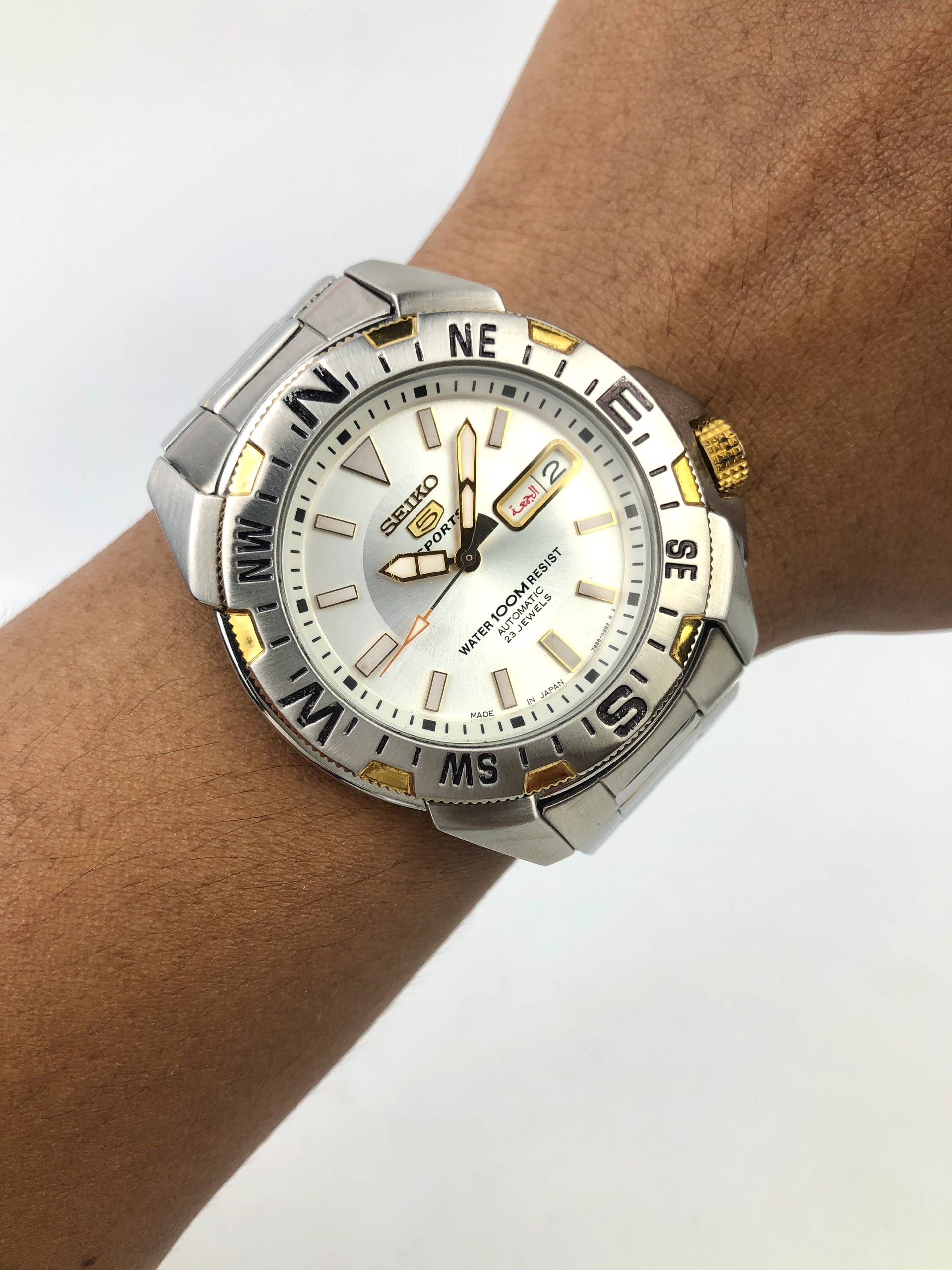 SEIKO 5 SPORTS SNZF08J1 Cal 7S36 COMPASS BEZEL AUTOMATIC ORIGINAL