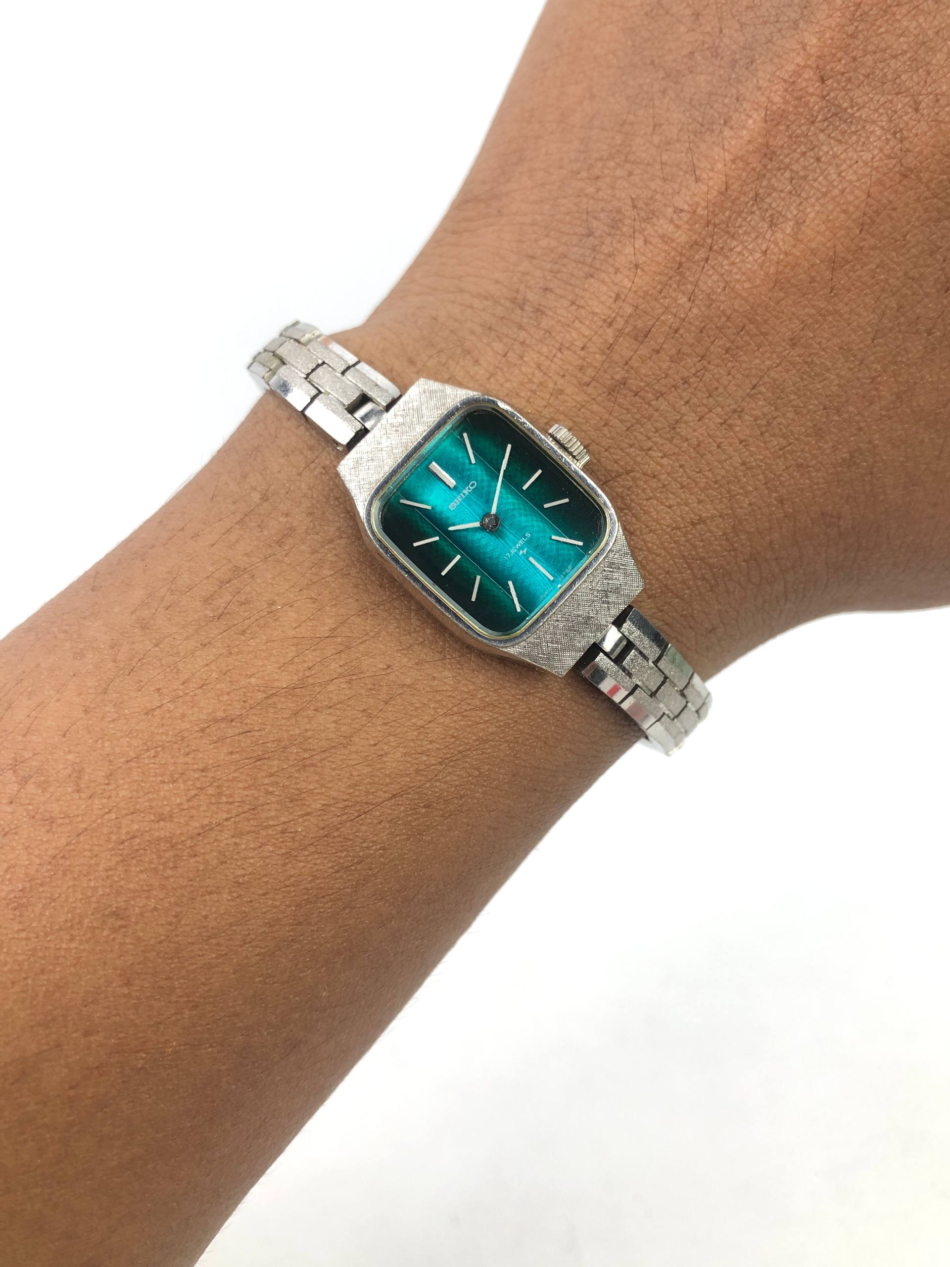 SEIKO CAL 11 EMERALD GREEN SUNBURST DIAL VINTAGE LADIES JAPAN ORIGINAL