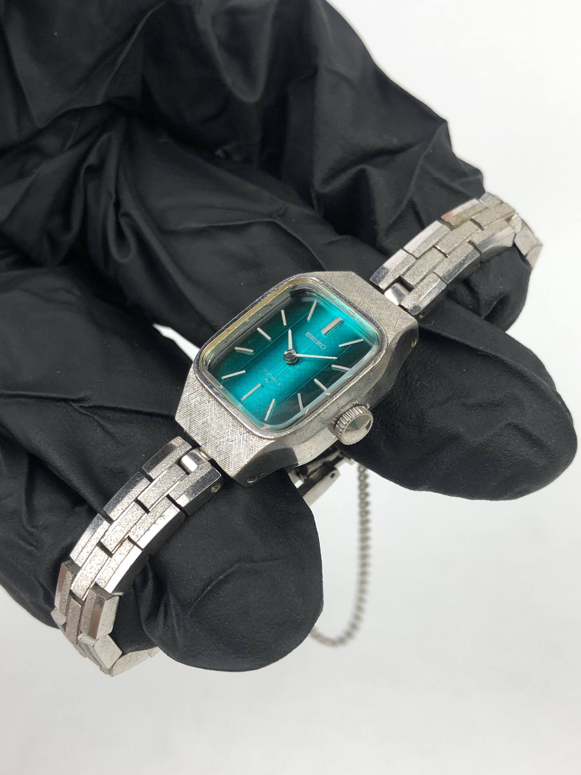 SEIKO CAL 11 EMERALD GREEN SUNBURST DIAL VINTAGE LADIES JAPAN ORIGINAL - Gambar 3
