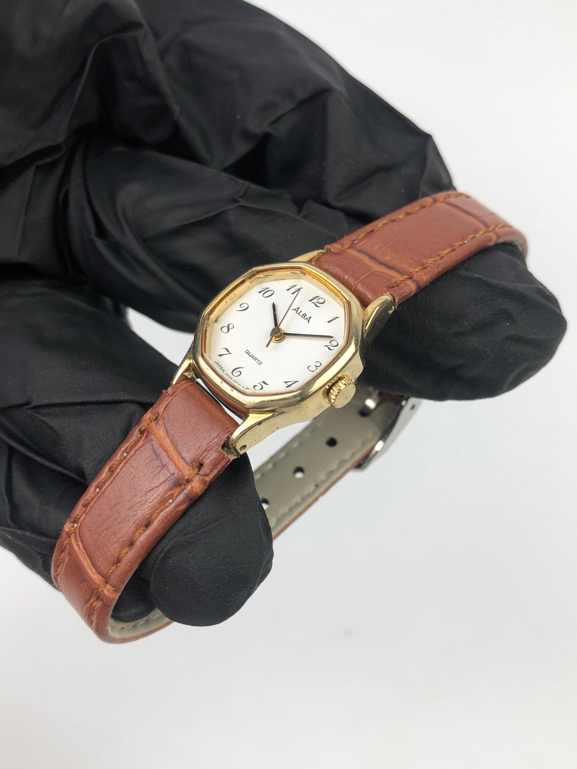 ALBA OCTAGON BREGUET QUARTZ LADIES - Gambar 3