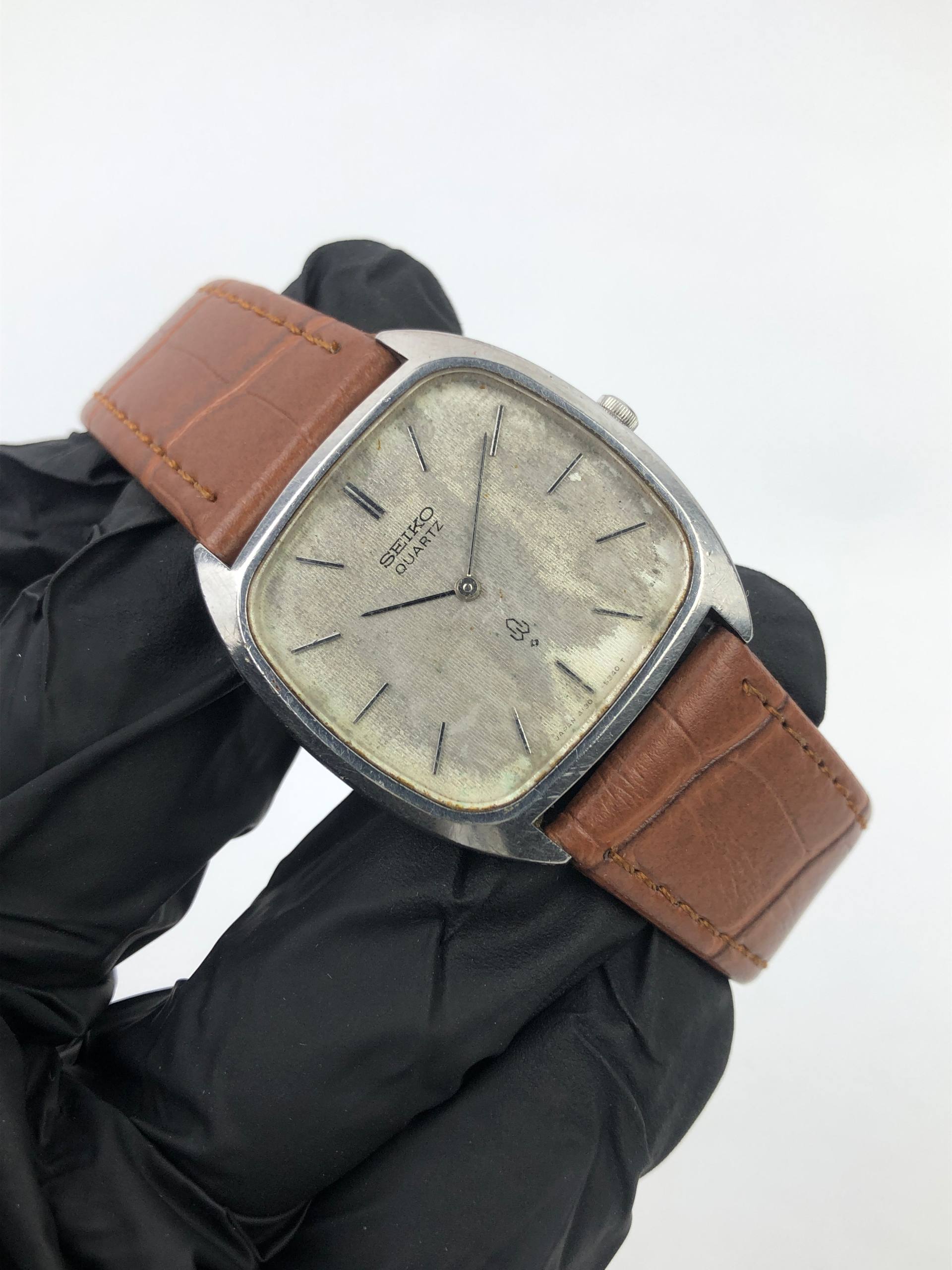 SEIKO QUARTZ CAL 4130VINTAGE TV SCREEN LINEN AGED DIAL JAPAN - Gambar 4