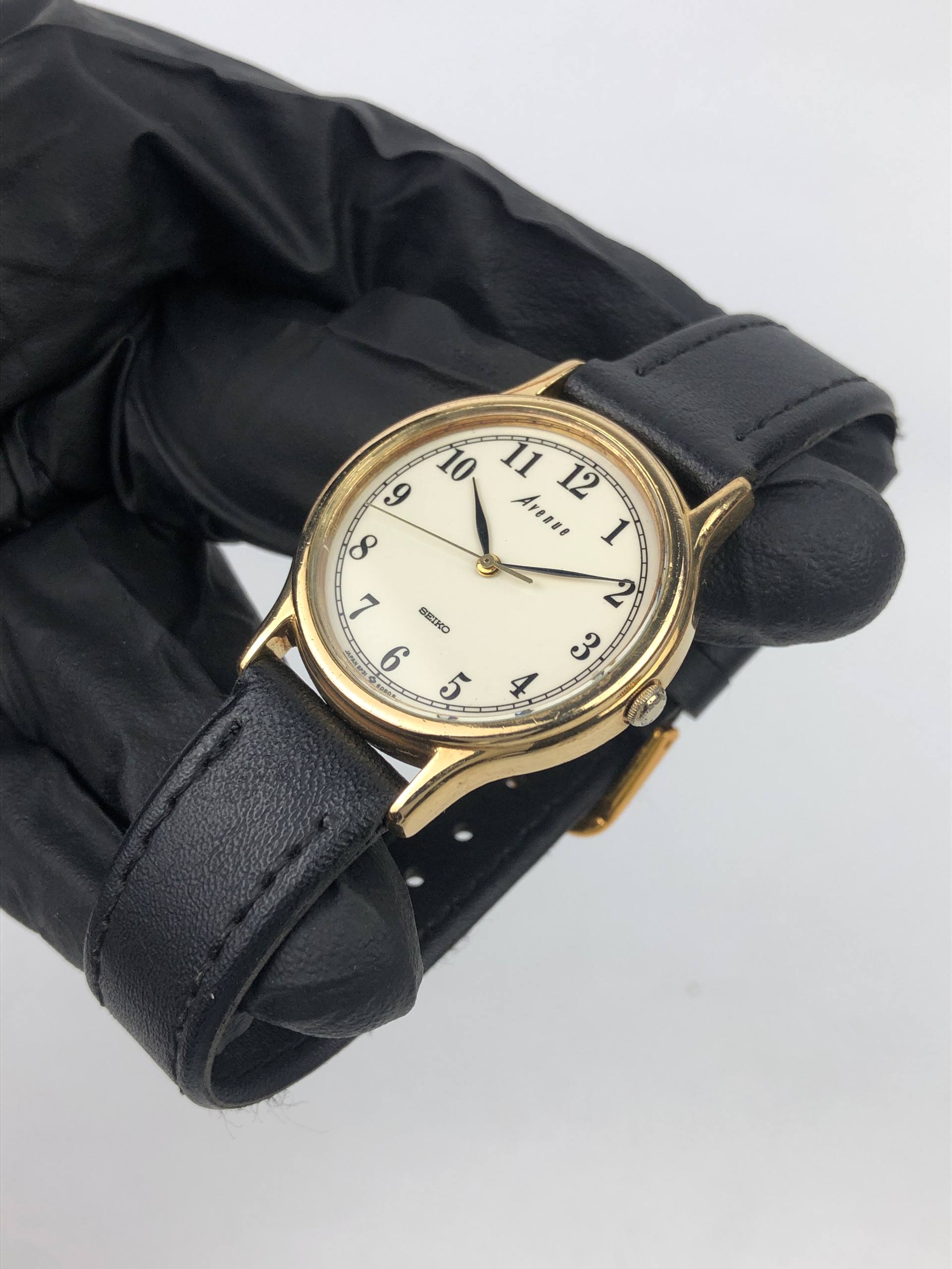 SEIKO AVENUE QUARTZ CAL 5P31 LADIES - Gambar 4